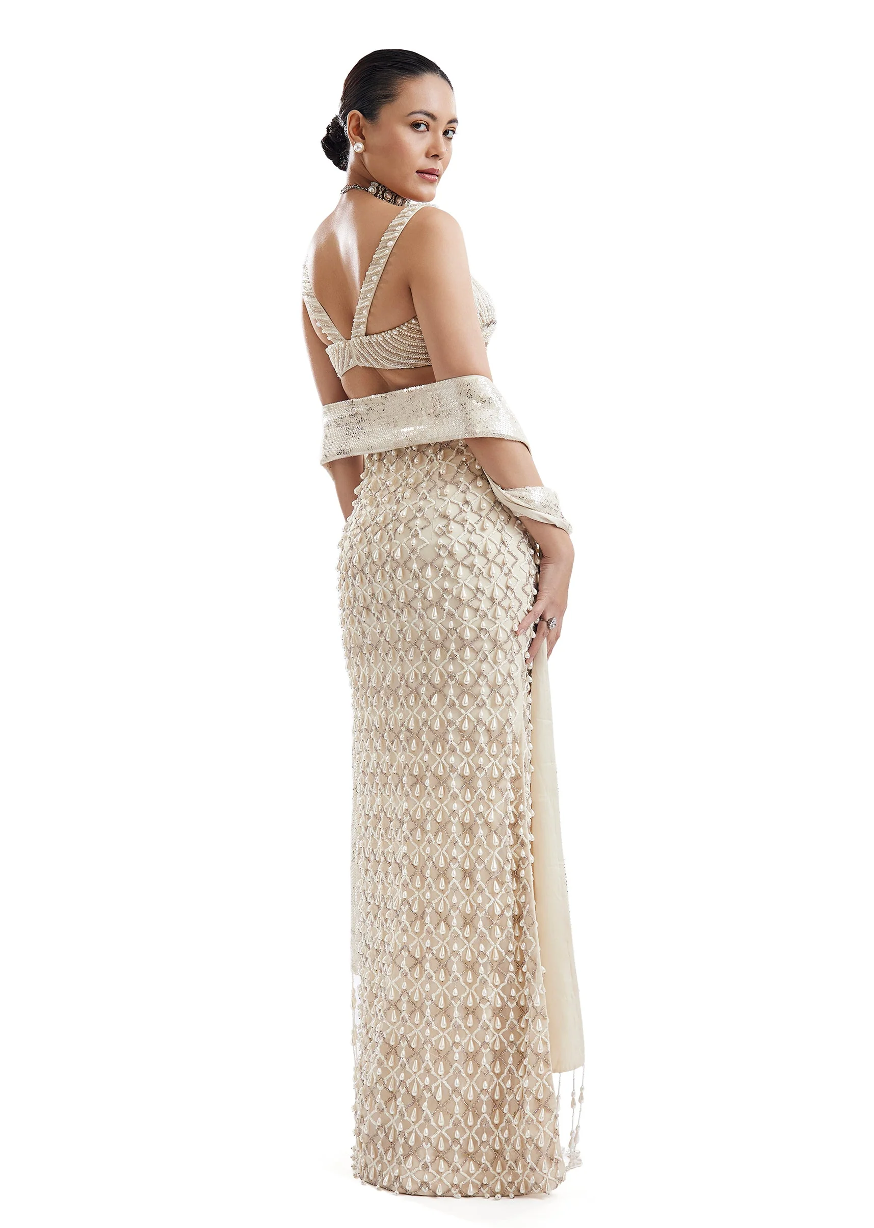 Ivory Sweetheart Neck Lehenga With Stole Dupatta - Image 2