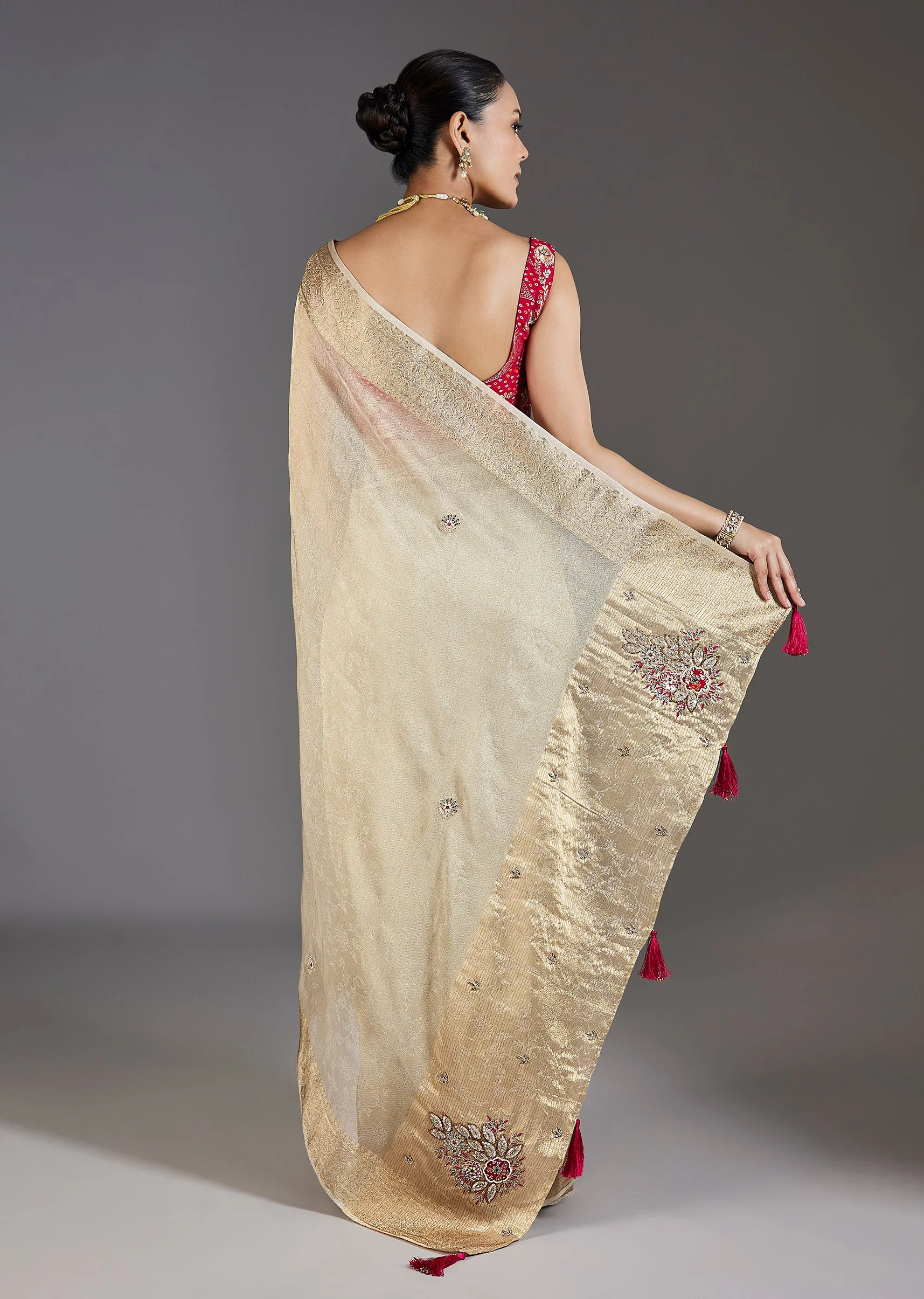 Ivory Tissue Saree With Embroidered Border - Image 4