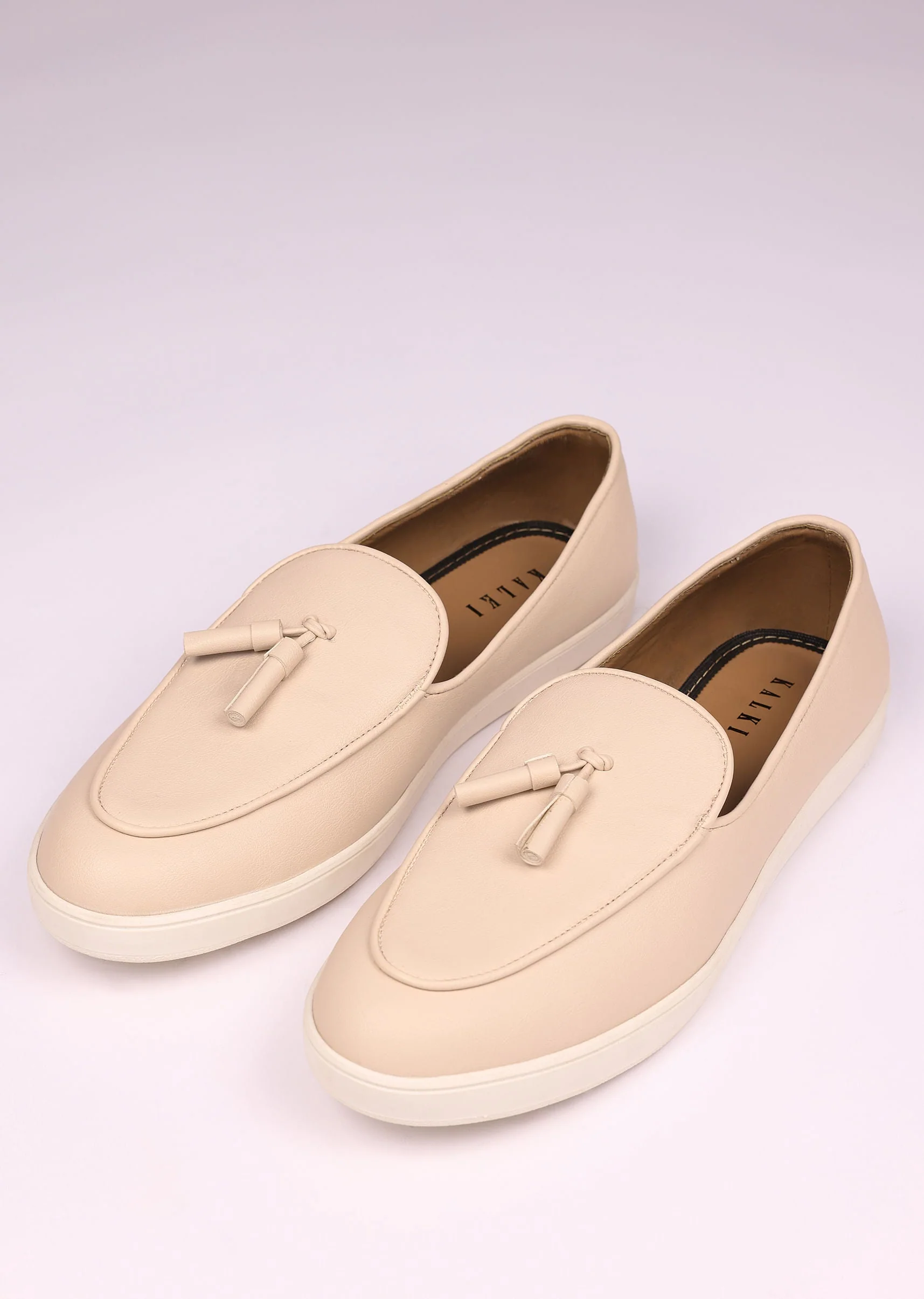 Ivory Vegan Leather Tassel Jutti - Image 6