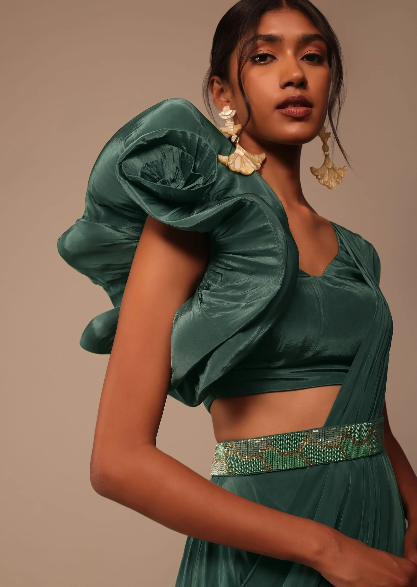 Jade Green Saree With Fancy One Side Flowered Shape Sleeve And Belt - Image 2