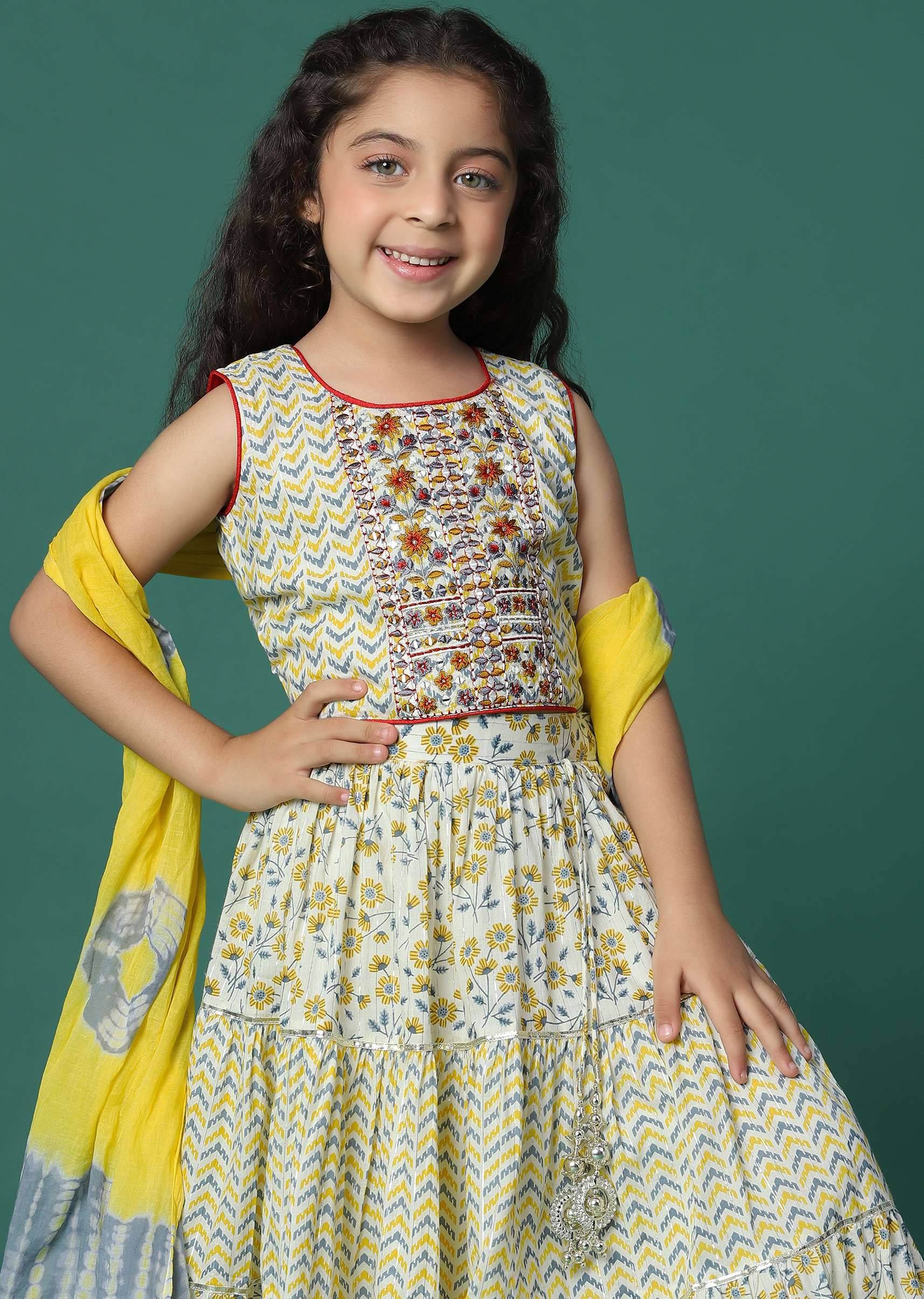 Kalki Beige Cream Printed Lehenga And Blouse Set In Cotton For Girls - Image 3
