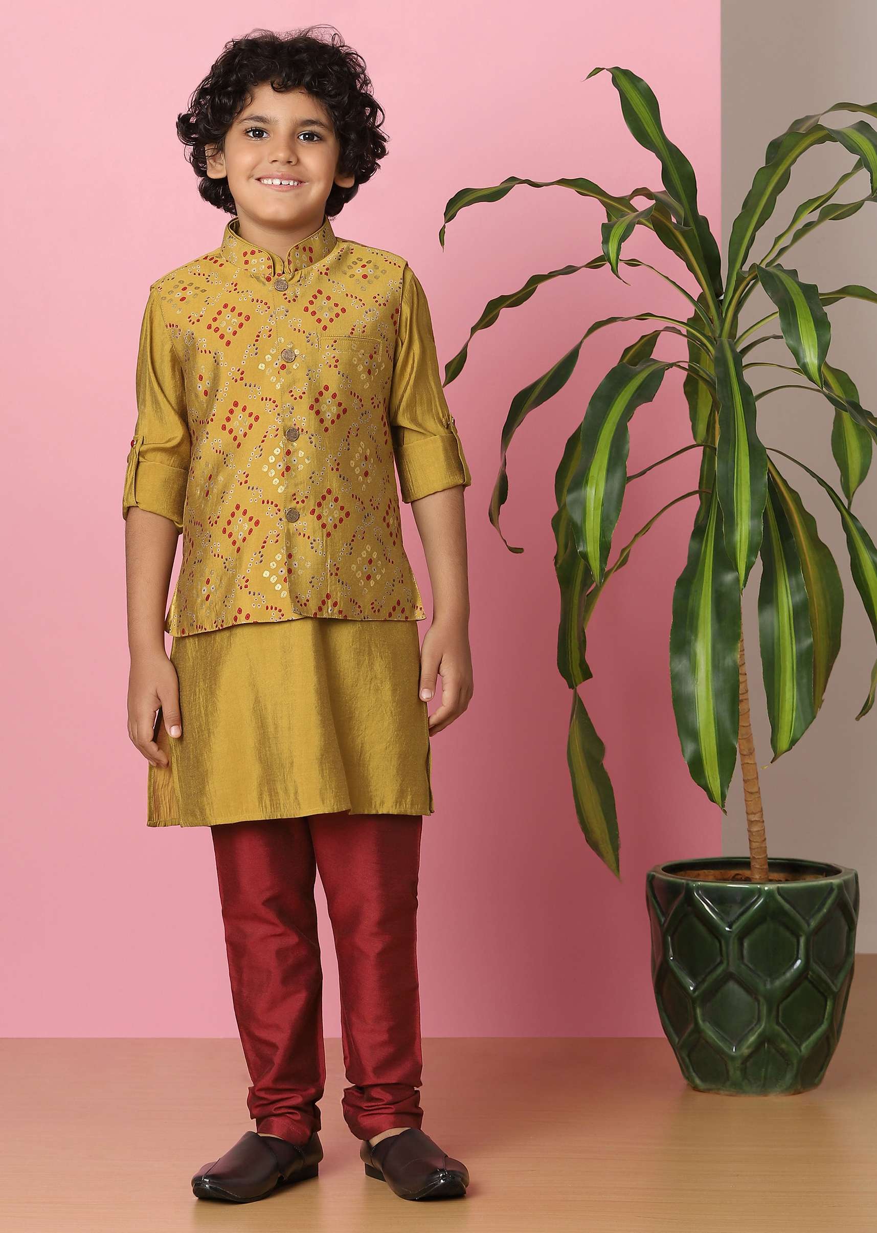 Kalki Ocher Yellow Bandi Jacket And Kurta Set With Bandhani Foil Print - Image 3