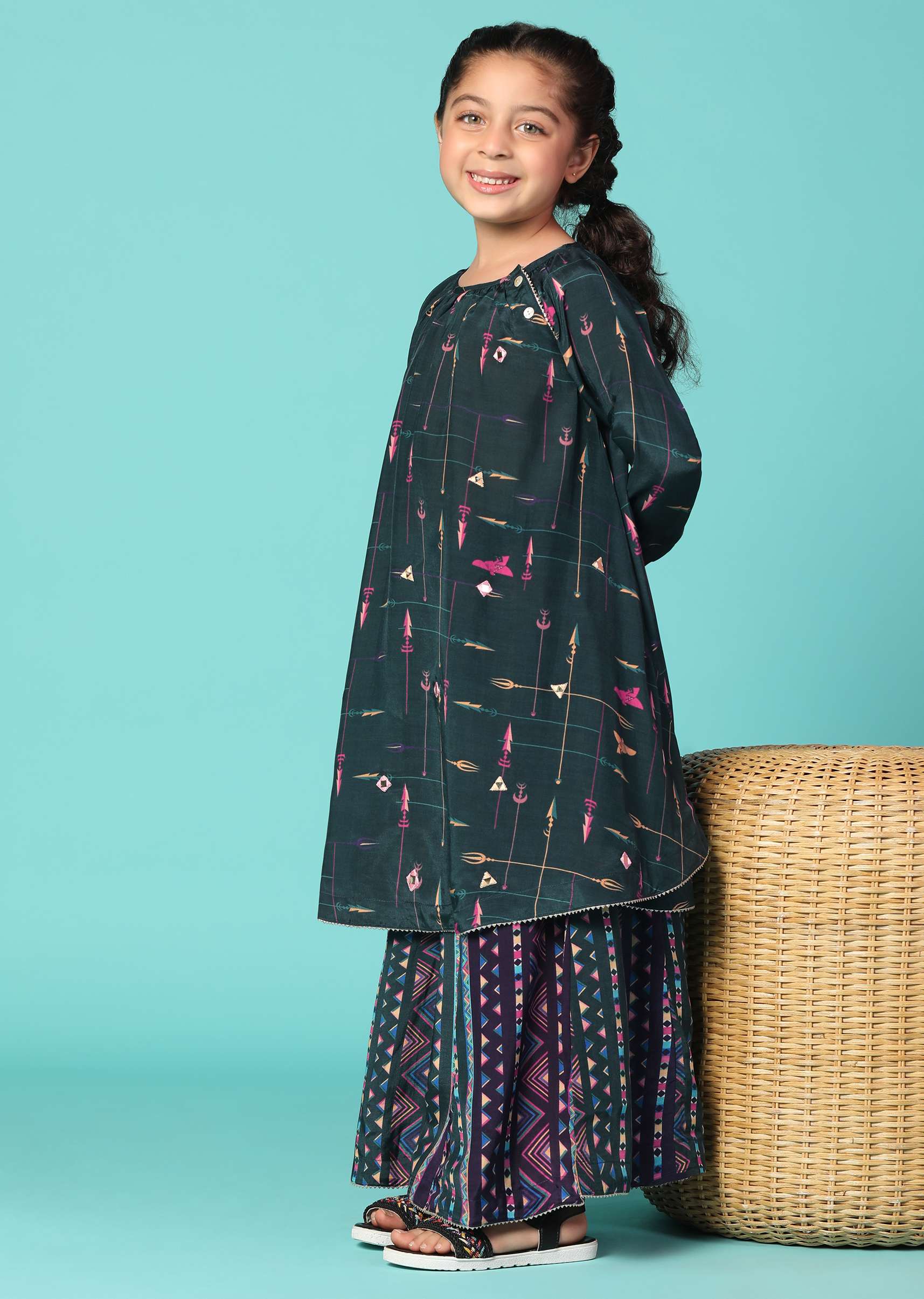 Kalki Peacock Green Kurta Palazzo Set With Mirrorwork In Silk For Girls - Image 3