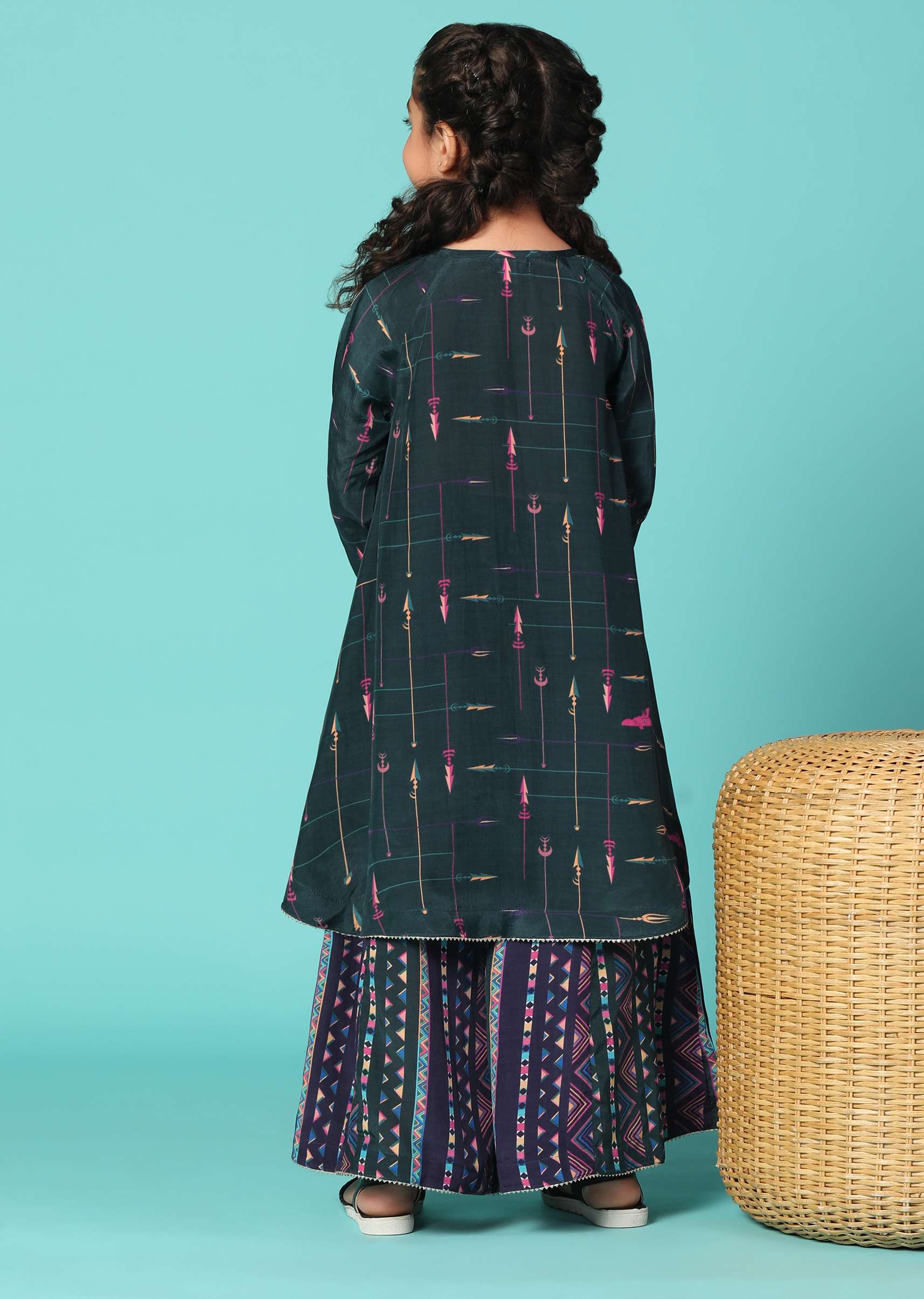 Kalki Peacock Green Kurta Palazzo Set With Mirrorwork In Silk For Girls - Image 5