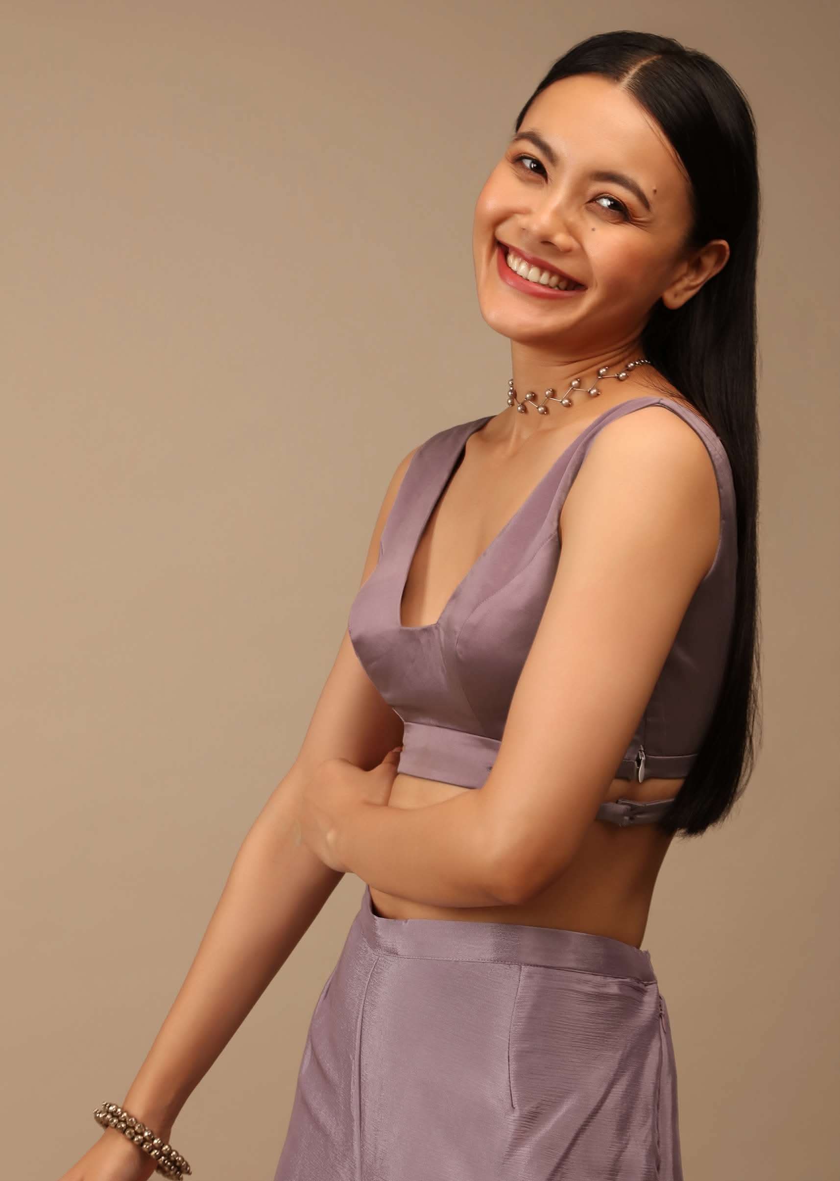 Lavender Ash Sleeveless Blouse In Satin With A Plunging Geometric Neckline - Image 3