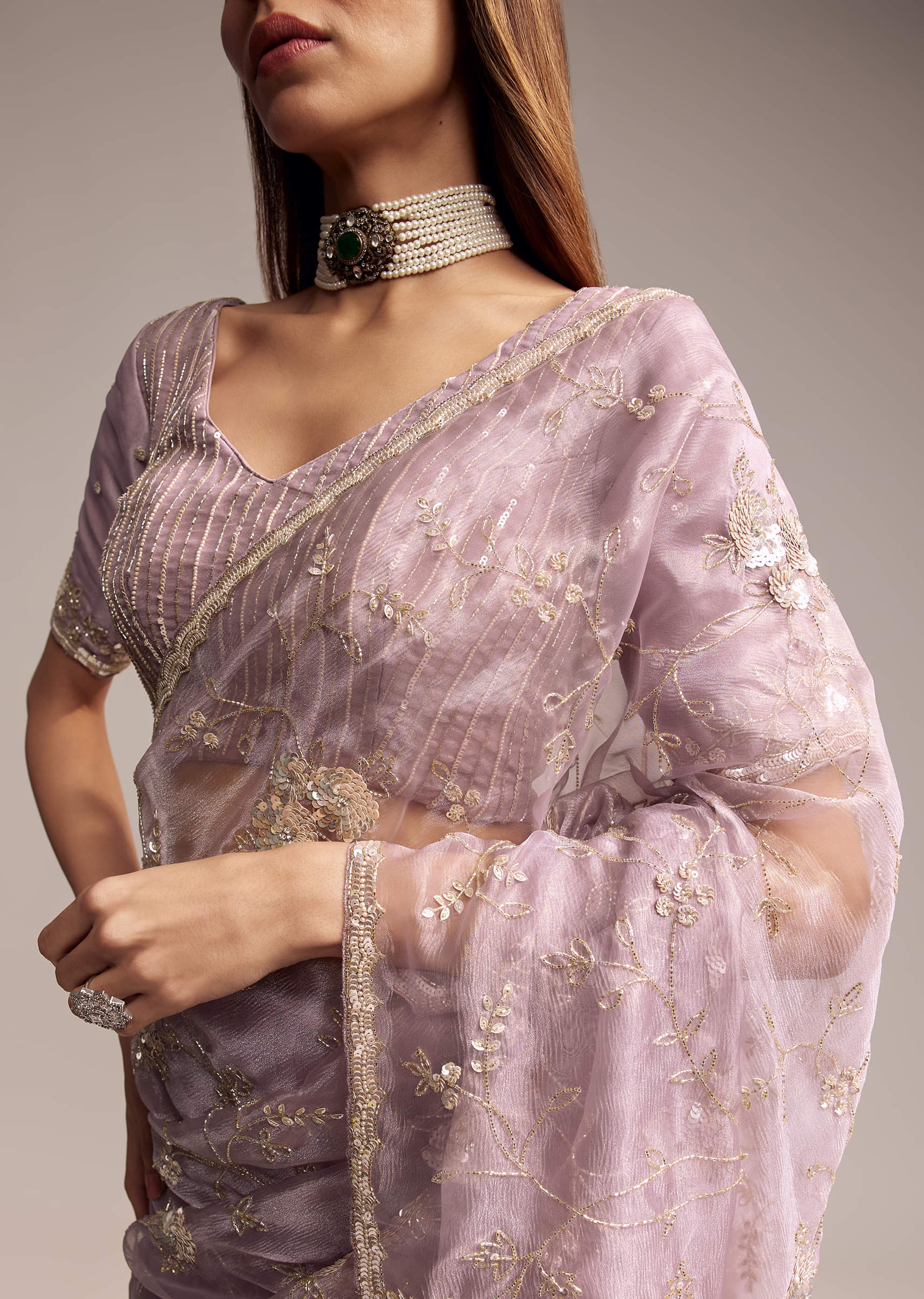 Lavender Crush Tissue Saree With Floral Embroidery - Image 2