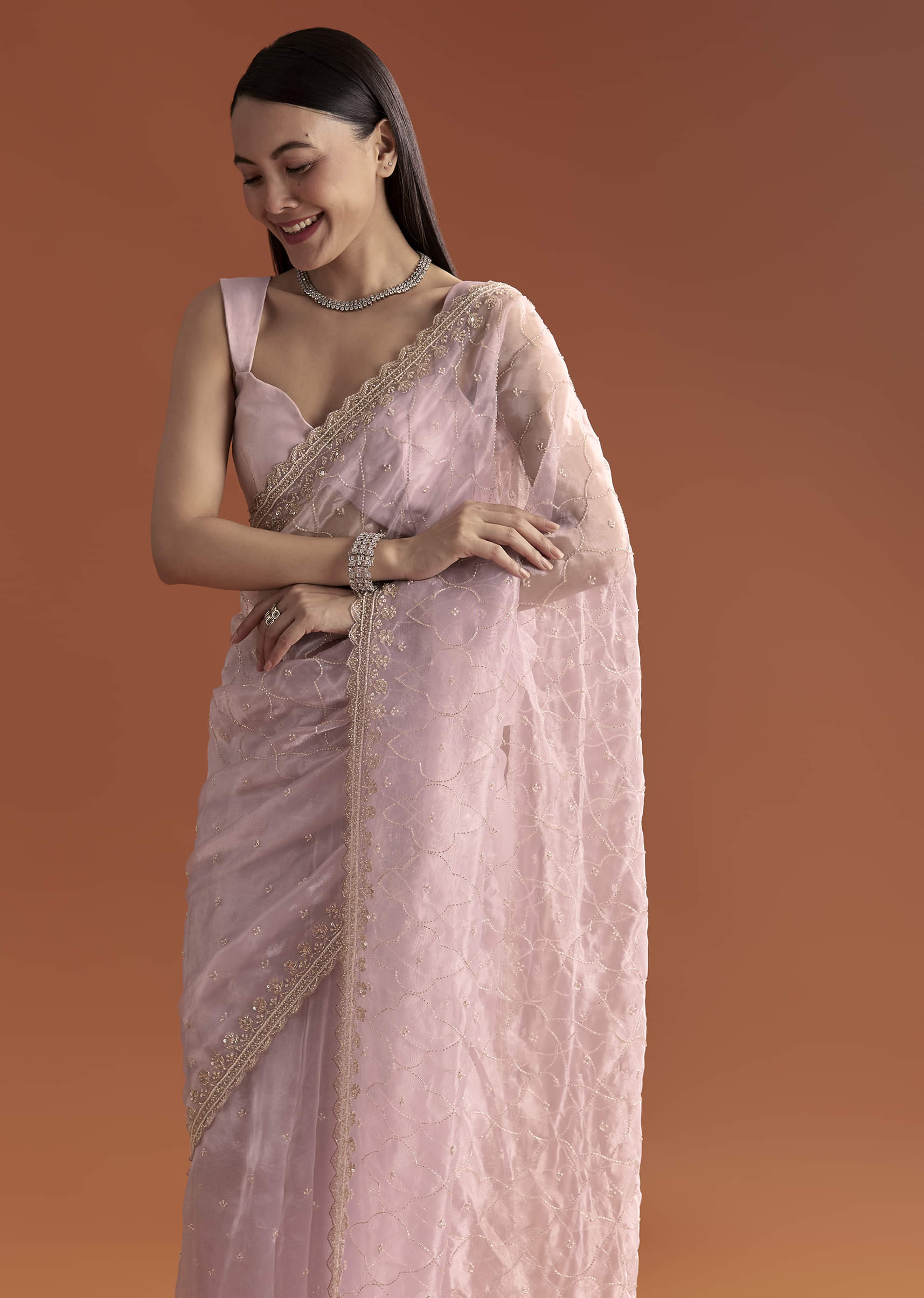 Lavender Organza Embroidered Saree With Jaal And Butti Work - Image 5