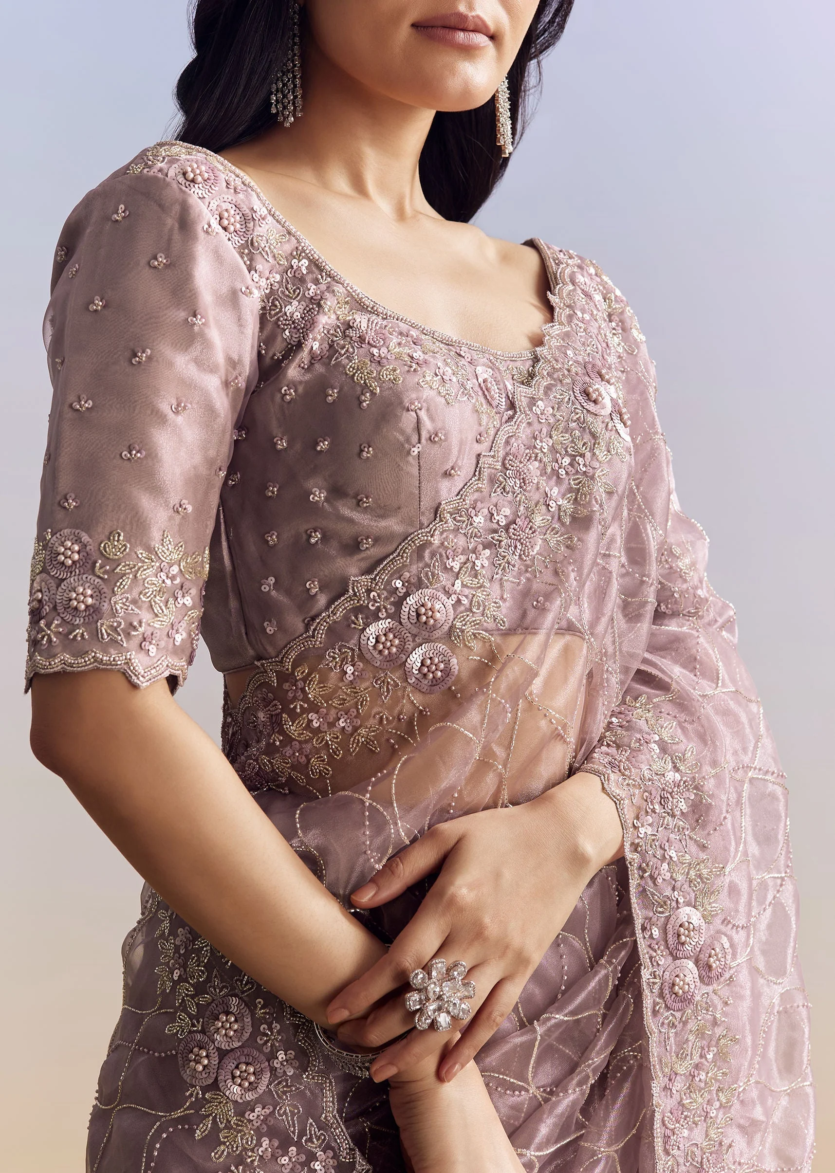 Lavender Tissue Saree With Floral Jaal - Image 3