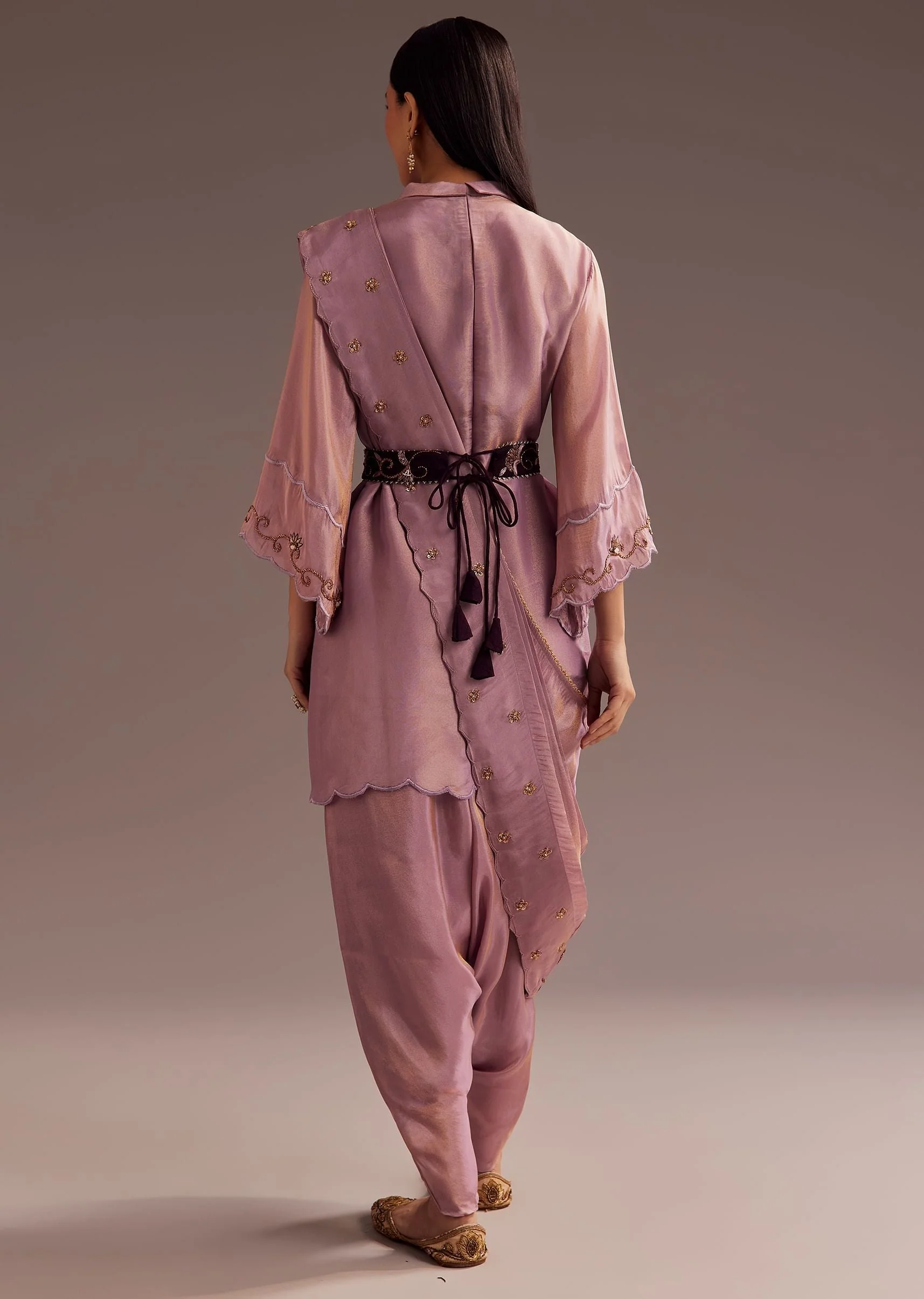 Lavender Zardosi Kurta With Embroidered Dupatta Belt - Image 5