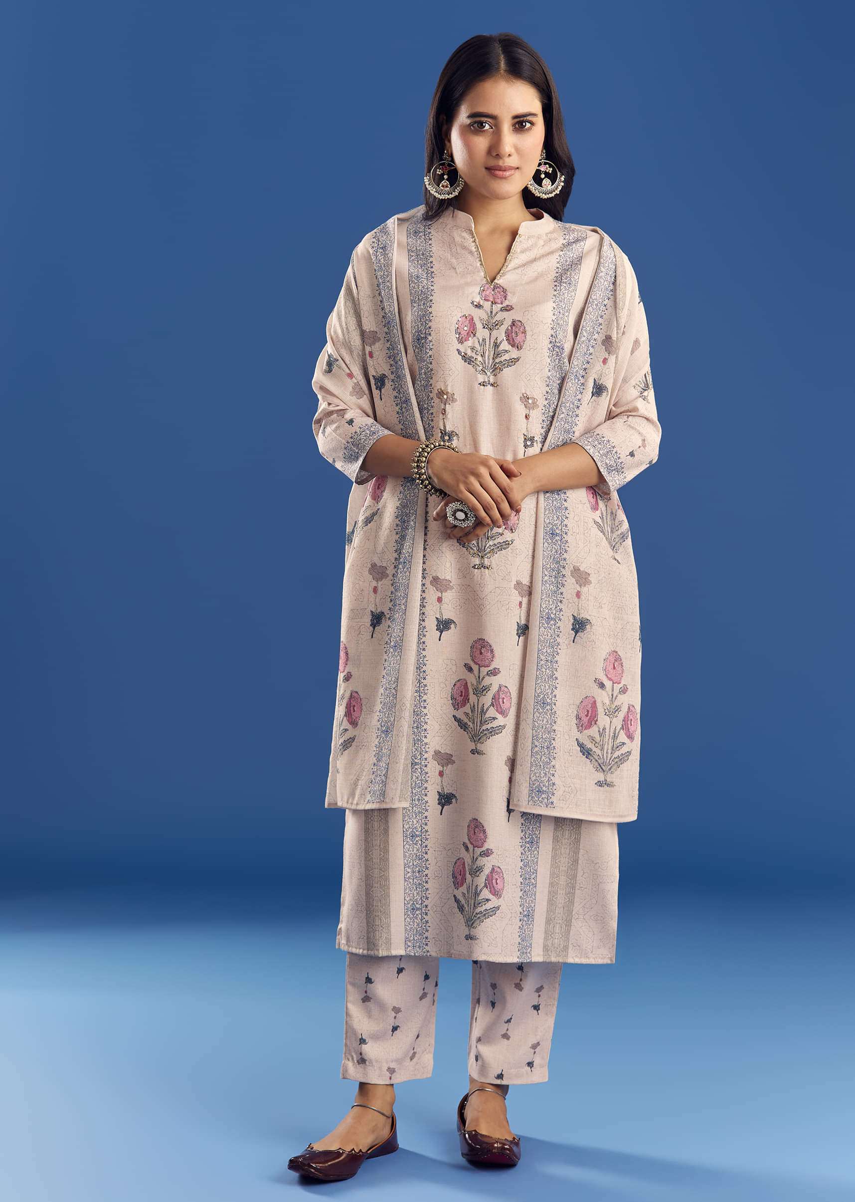 Light Beige Block Print Cotton Kurta Set With Mirror Work - Image 3