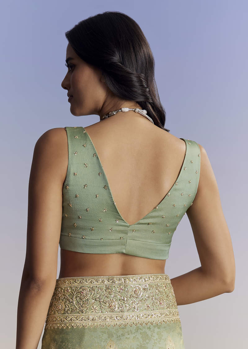 Light Green Jacquard Silk Saree With Zari Woven Embroidery - Image 8
