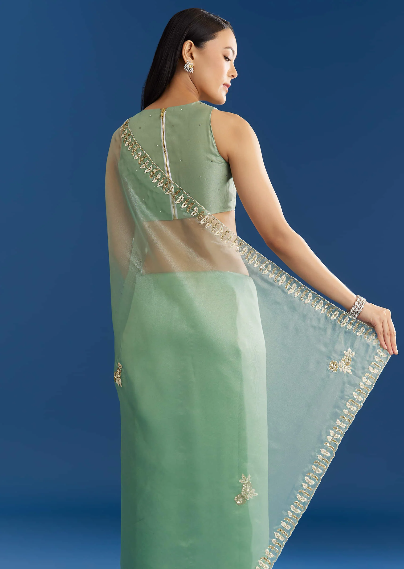 Light Green Organza Tissue Saree With Beaded Scallop Edge - Image 4