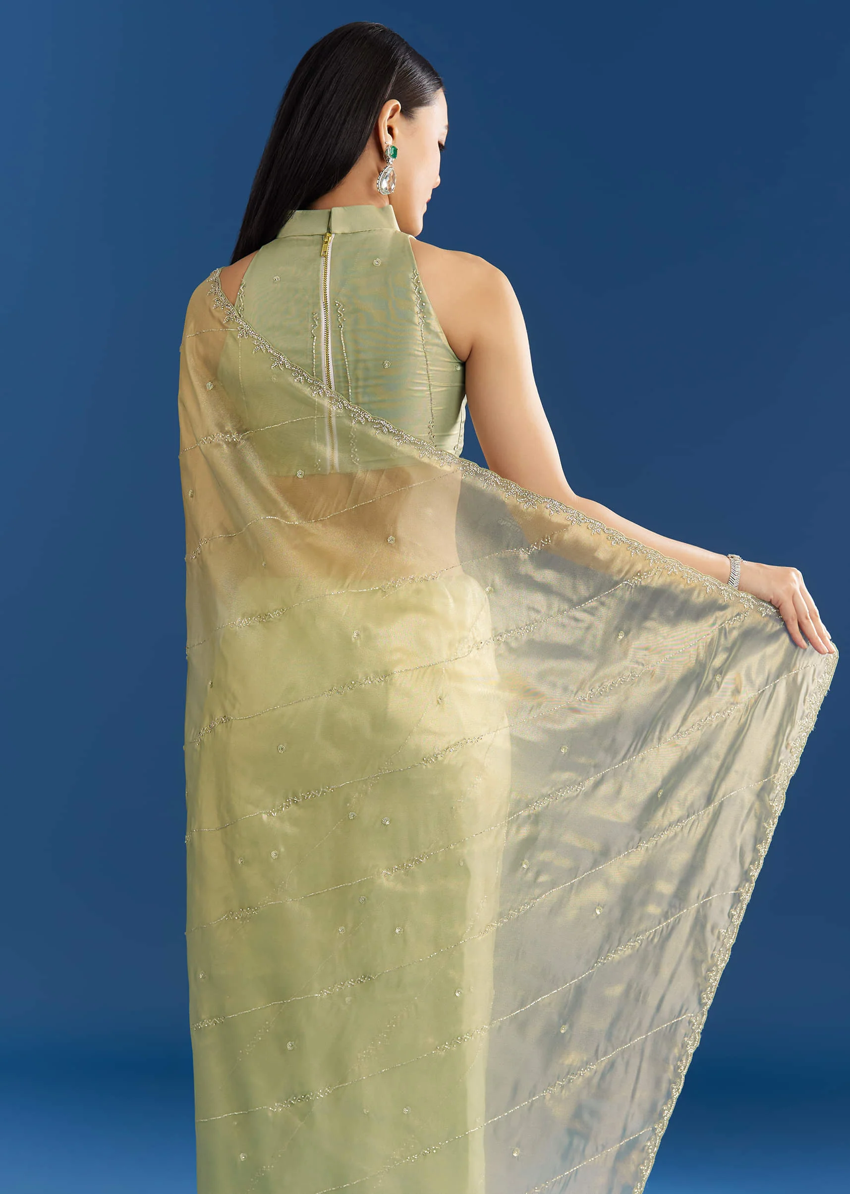 Light Green Organza Tissue Saree With Embroidered Scallop Border - Image 4