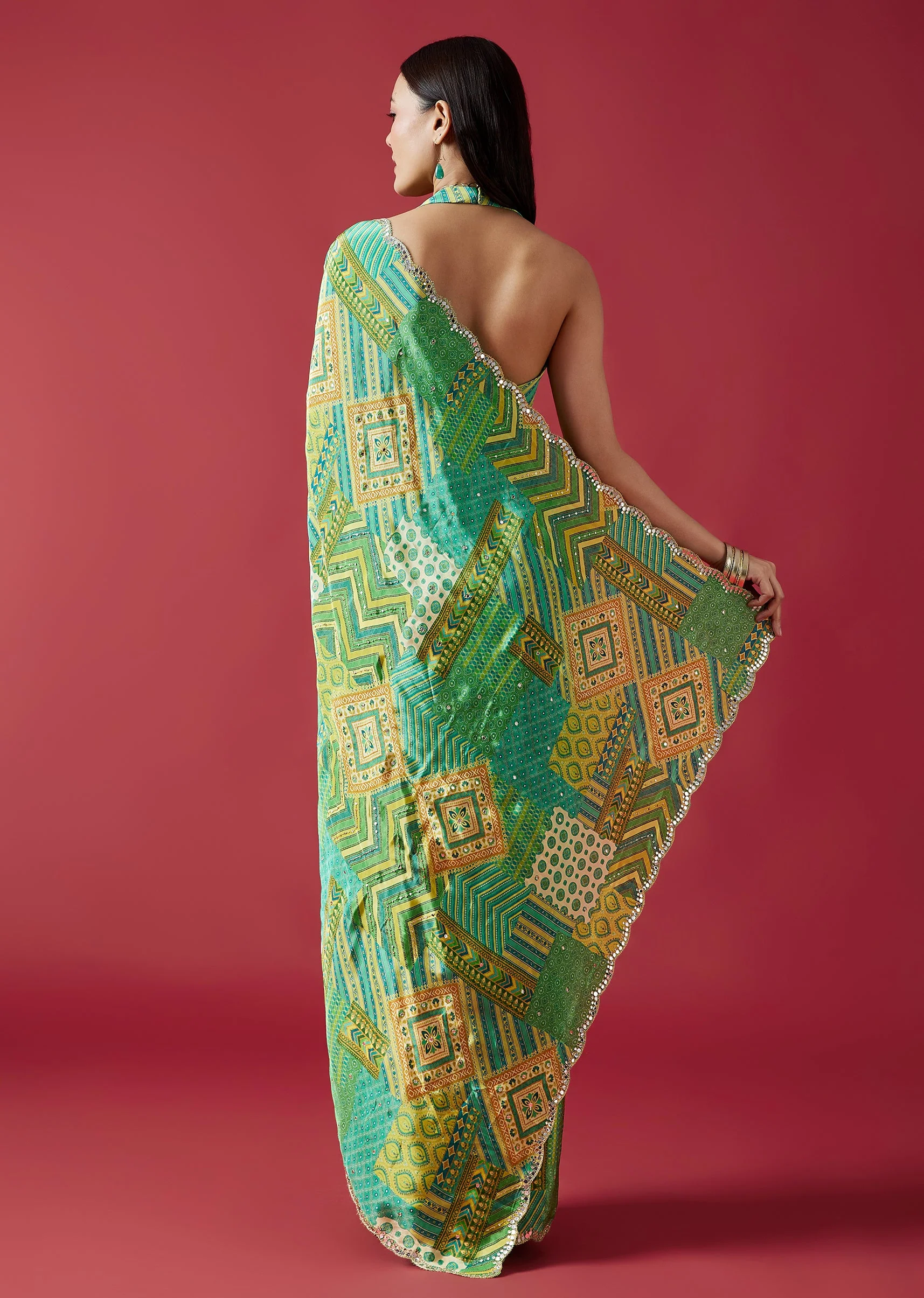 Light Green Printed Crepe Silk Saree With Mirror Border - Image 4