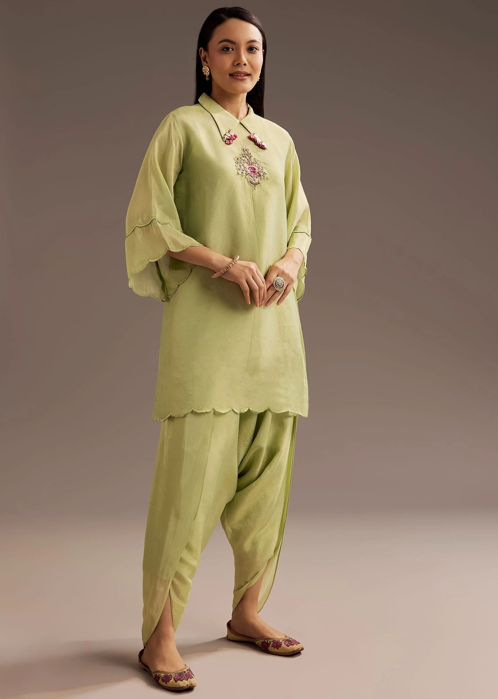 Light Green Zardosi Motif Kurta Dupatta Belt Set - Image 6