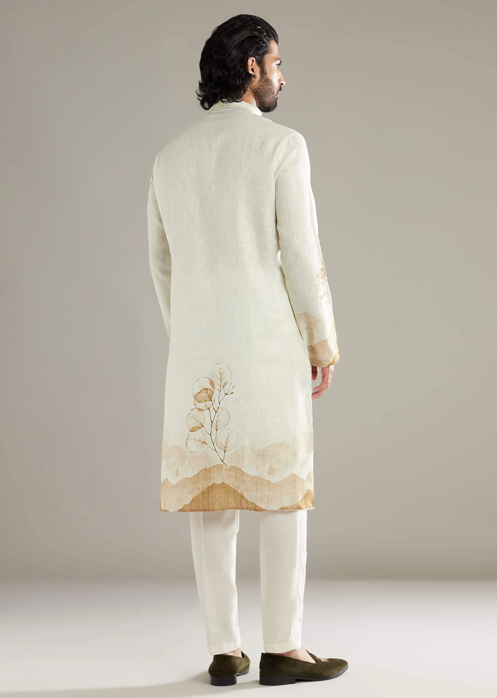Light Pista Kurta Set For Men With Floral Print - Image 3