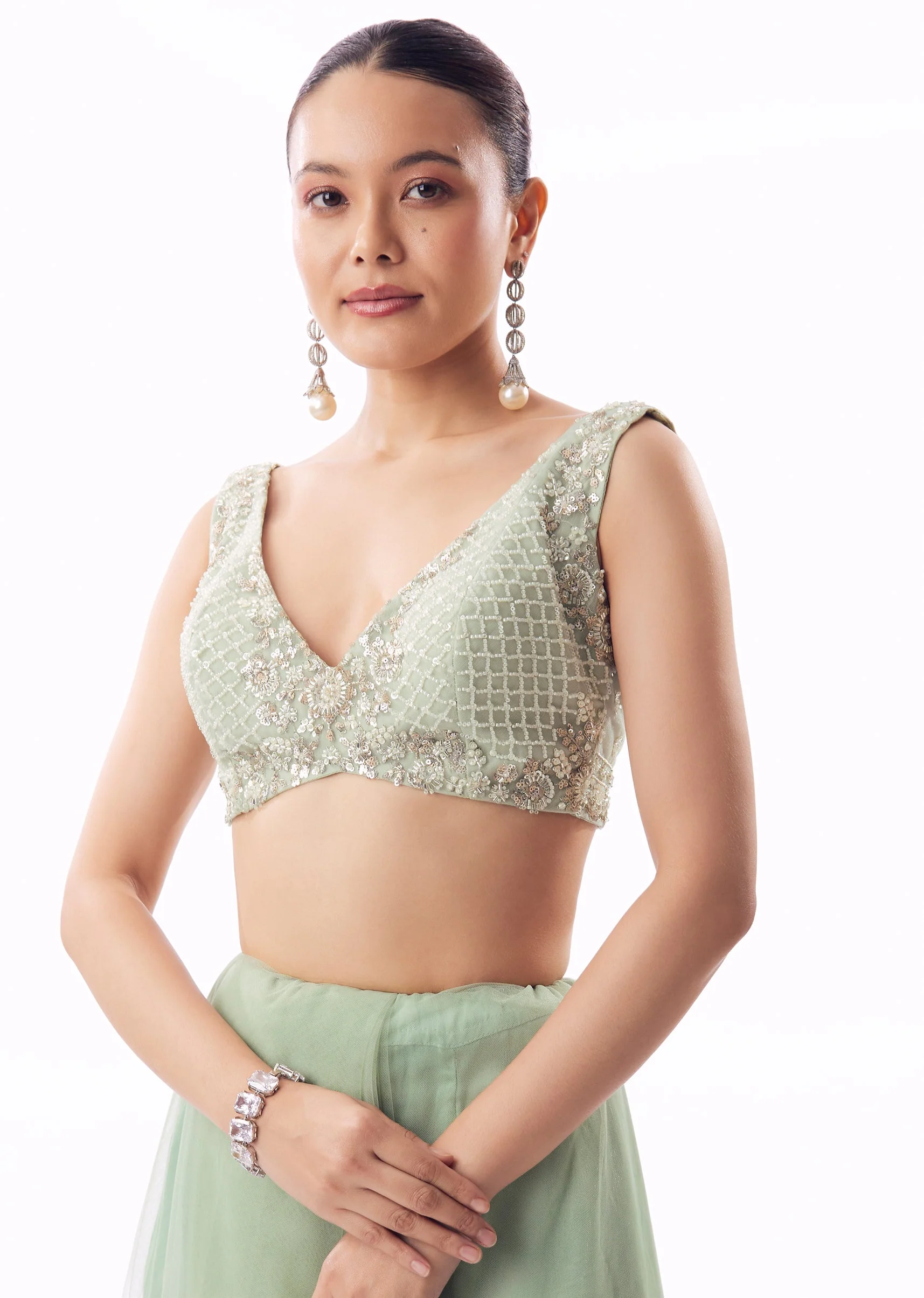 Light Sea Green Net Saree With Deep Scallop Border And Cutdana Sequin Bead Embroidery - Image 7