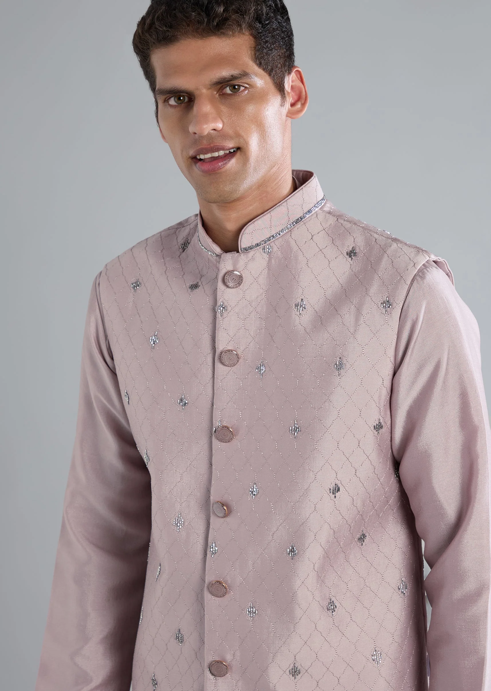 Lilac Kurta Jacket Set With Cut Dana Detailing - Image 4