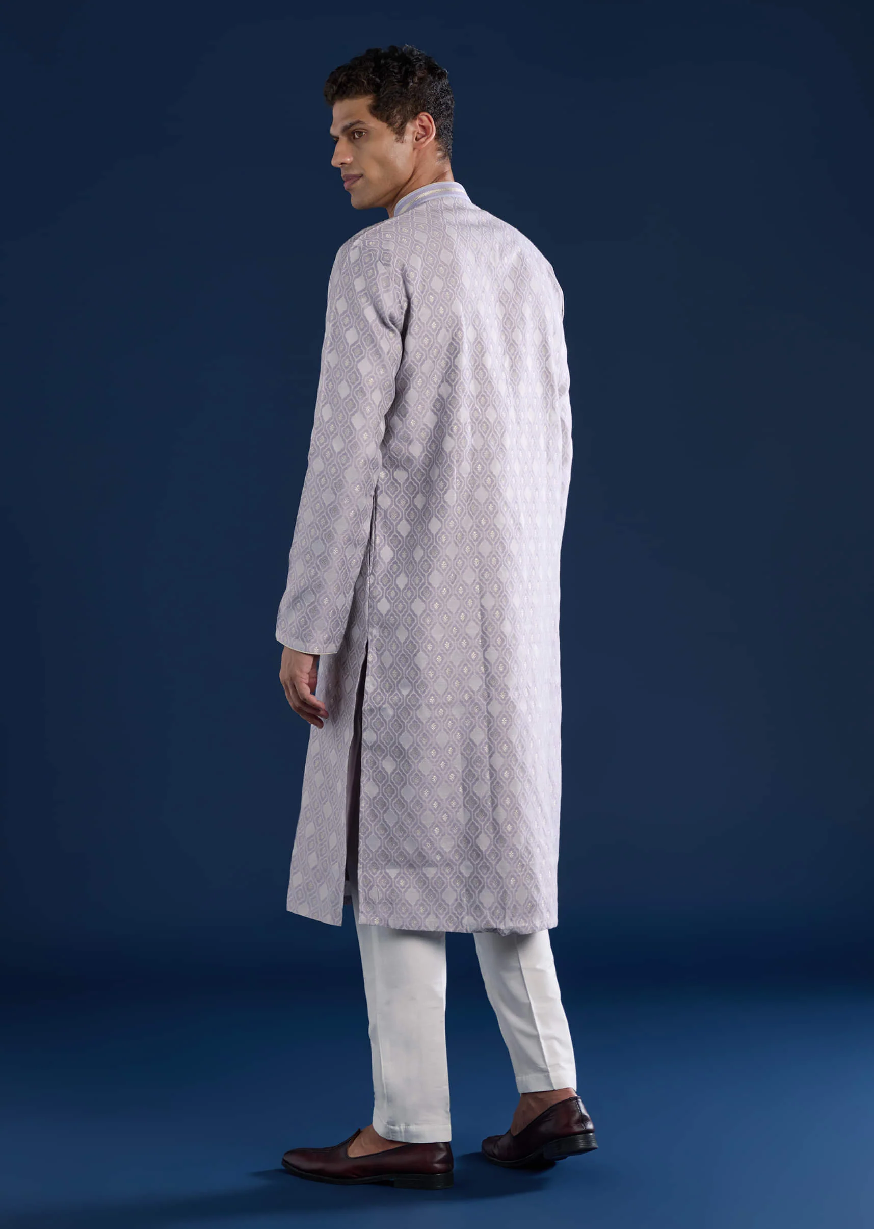 Lilac Mens Jacquard Self Work Kurta and Pant Set - Image 5