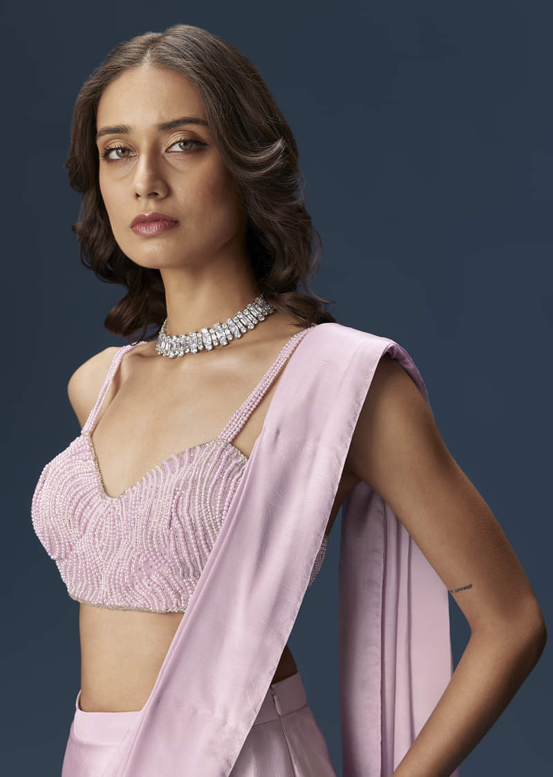 Lilac Ready Pleated Saree With Embellished Blouse And Belt - Image 3