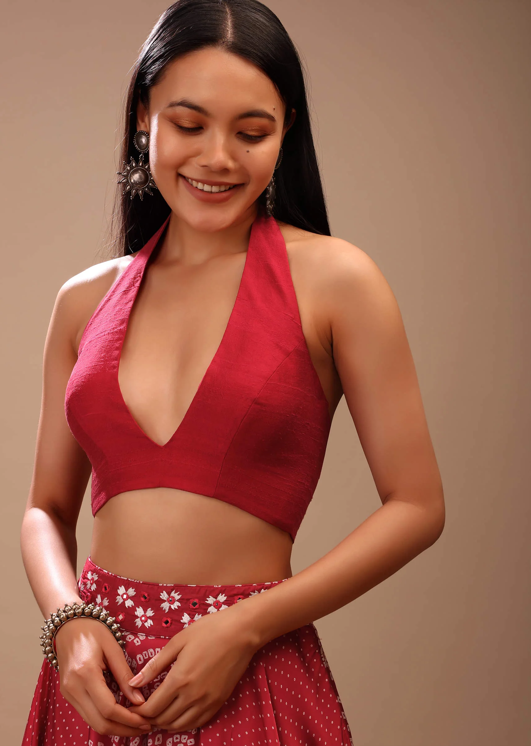 Lipstick Red Backless Blouse In Raw Silk With Halter Neckline And Plunging Neckline - Image 5