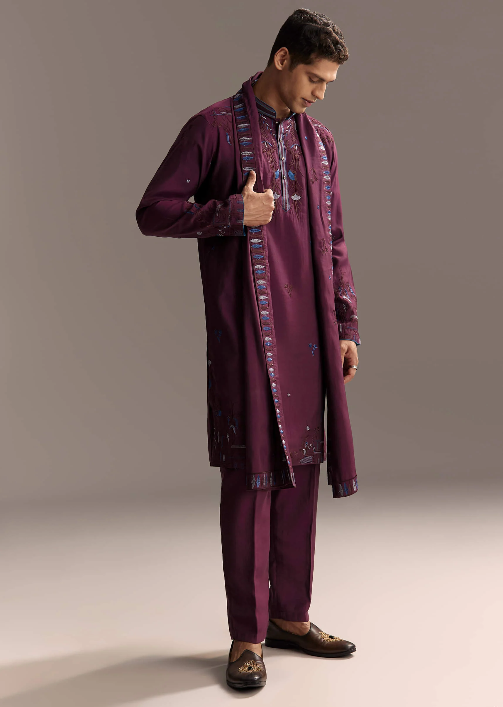 Magenta Kurta Set For Men With Resham Embroidery - Image 4