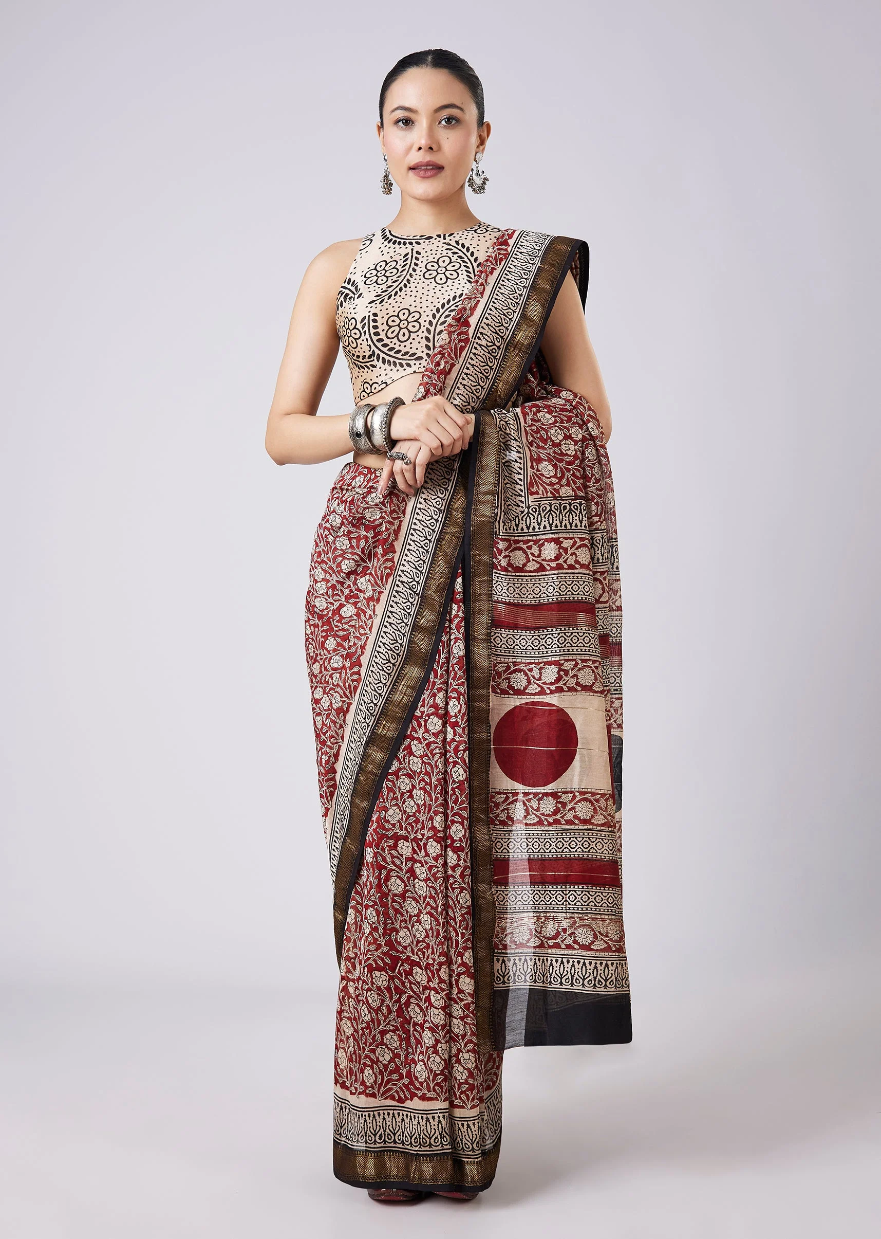 Maroon Block Printed Motif Saree with Unstitched Blouse - Image 3