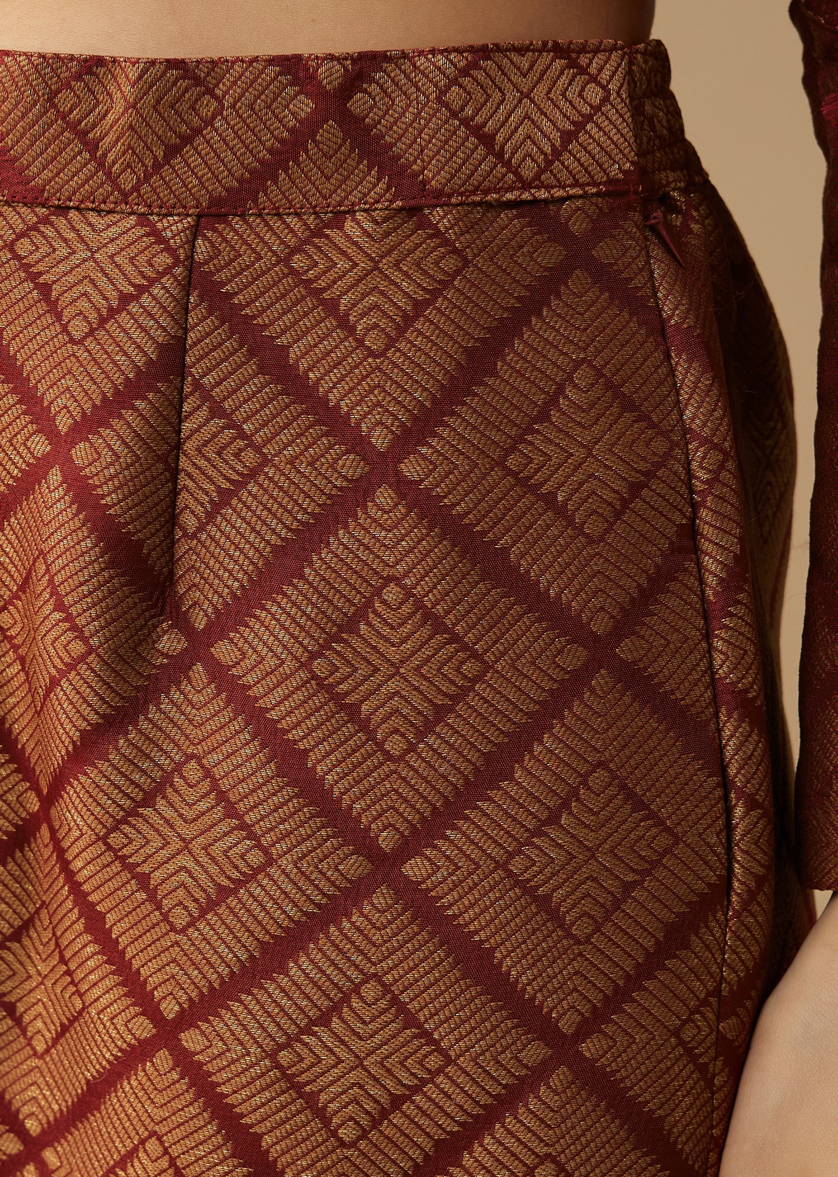 Maroon Brocade Detail Anarkali Set - Image 6