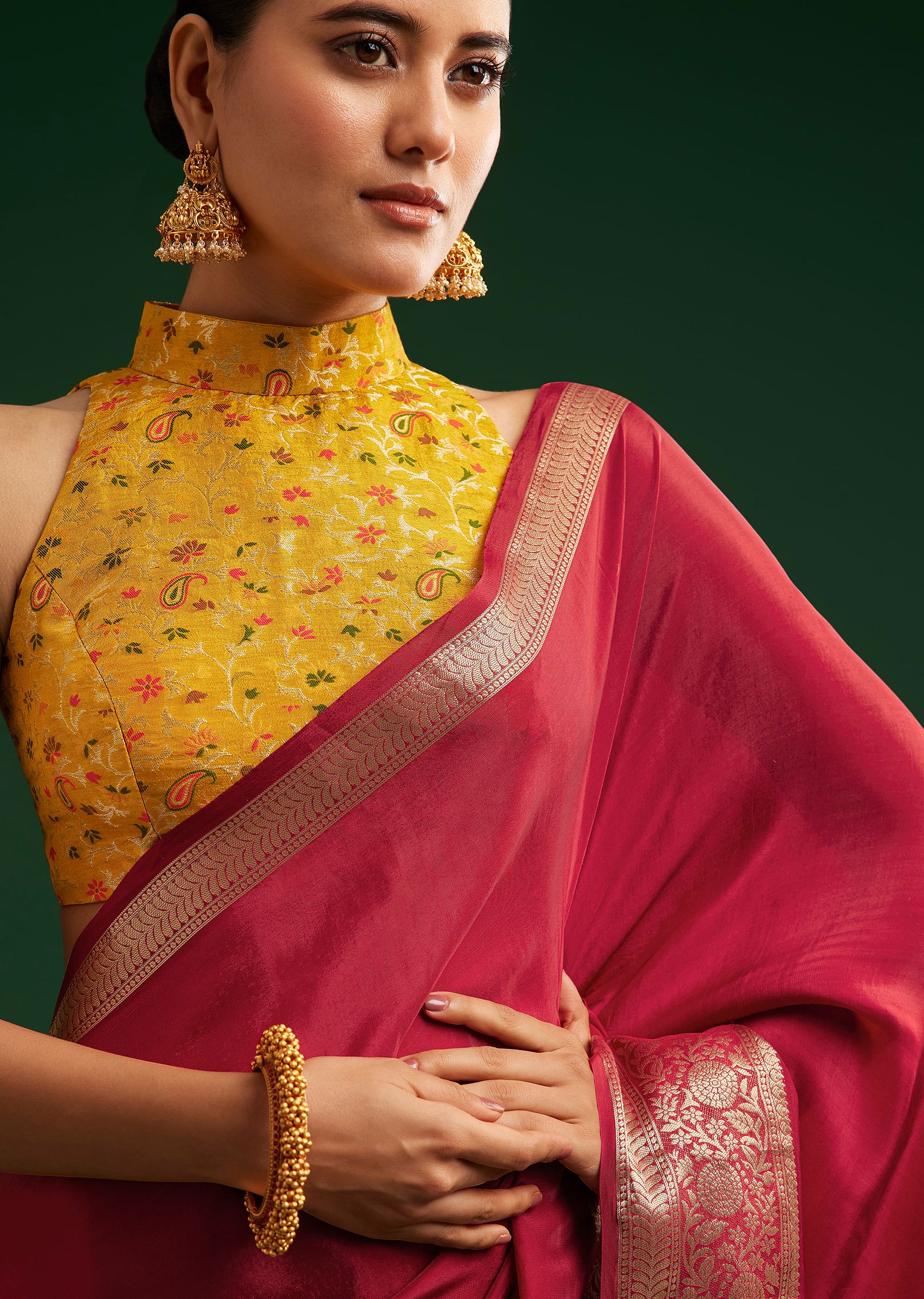 Maroon Dola Silk Saree With Zari Woven Border And Pallu - Image 2