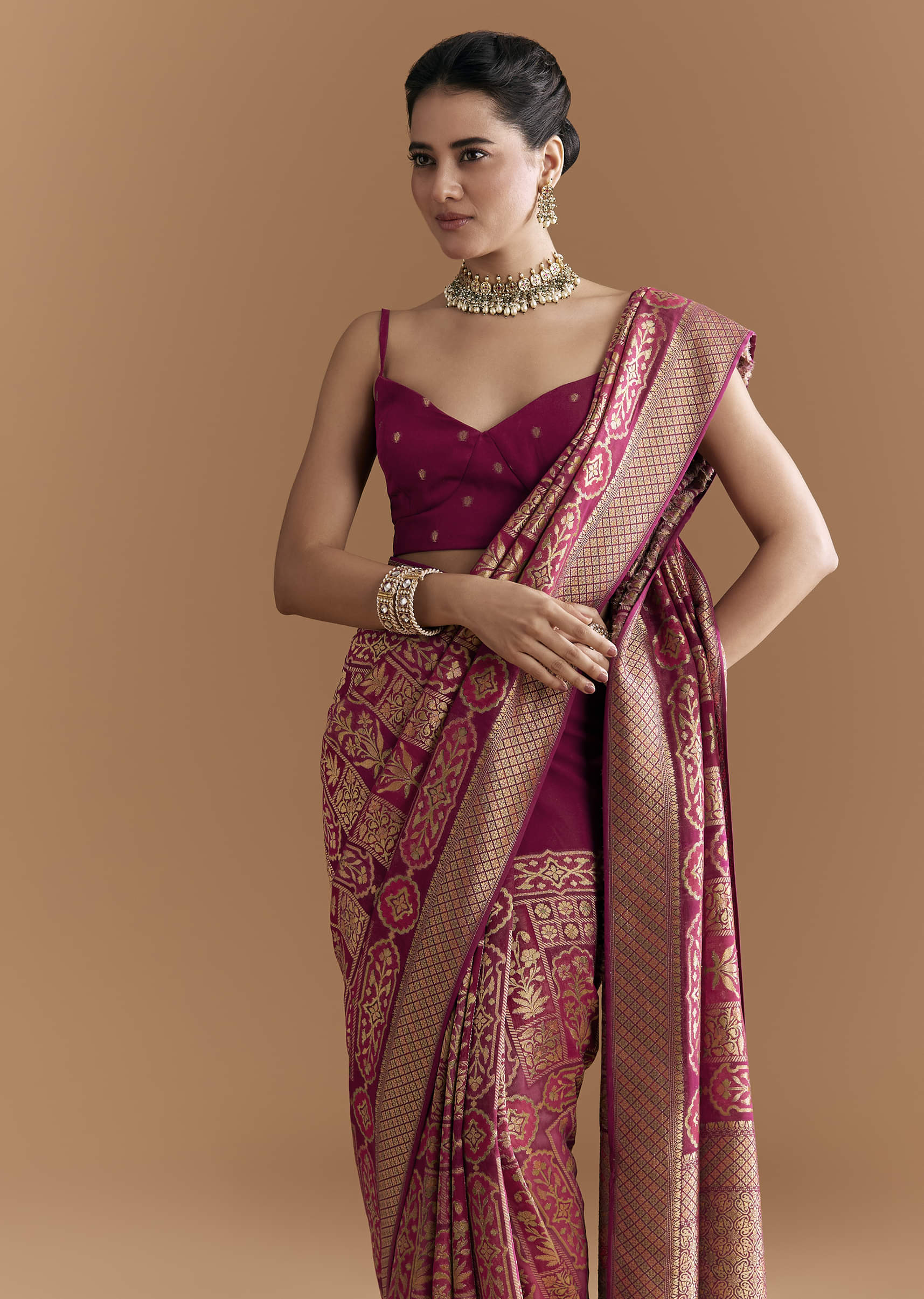 Maroon Khadhi Georgette Saree With Floral And Geometric Zari Work - Image 5