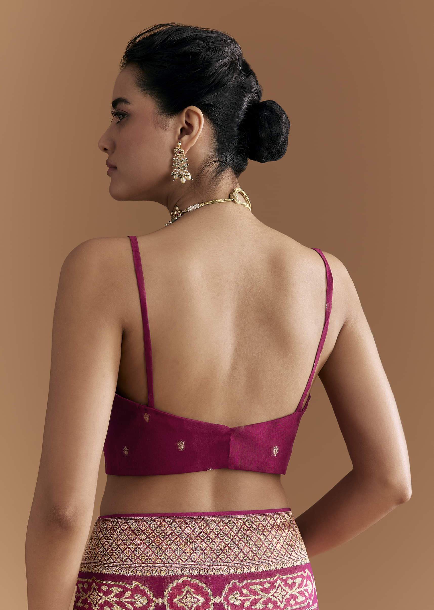 Maroon Khadhi Georgette Saree With Floral And Geometric Zari Work - Image 8