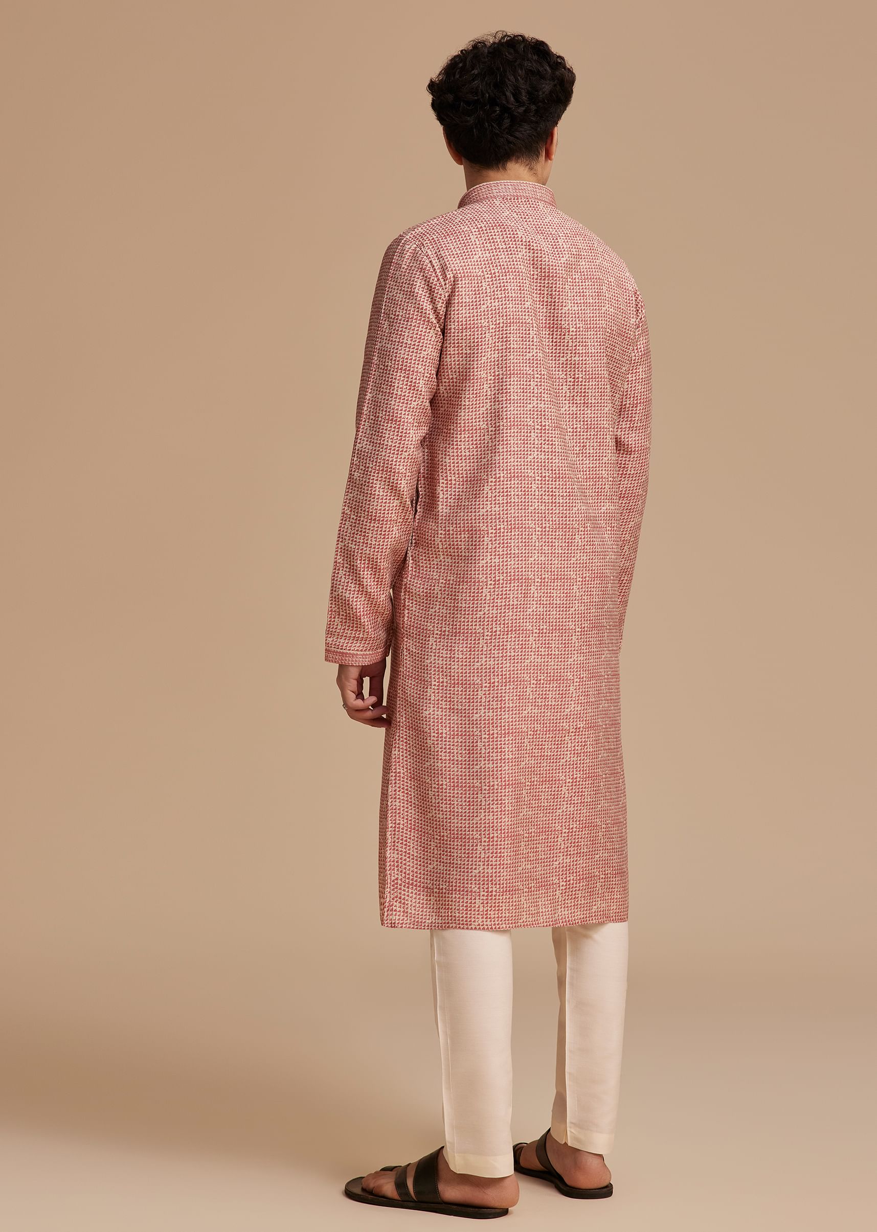 Maroon Muslin Abstract Printed Kurta Set - Image 5