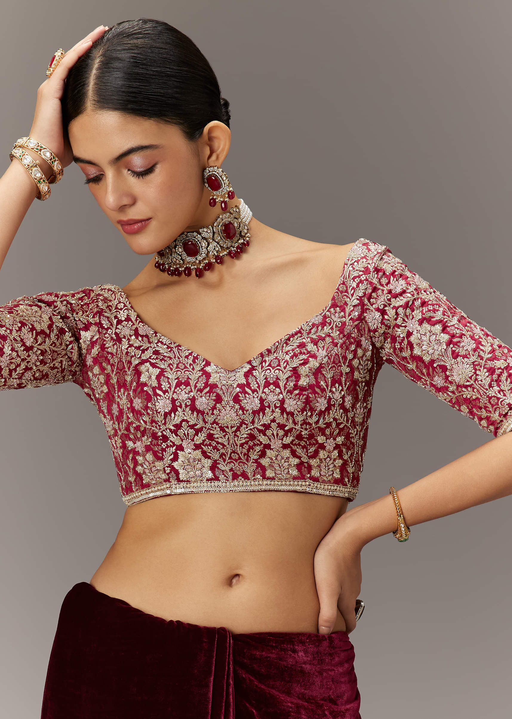 Maroon Saree In Velvet With Brocade Embroidered Blouse - Image 7