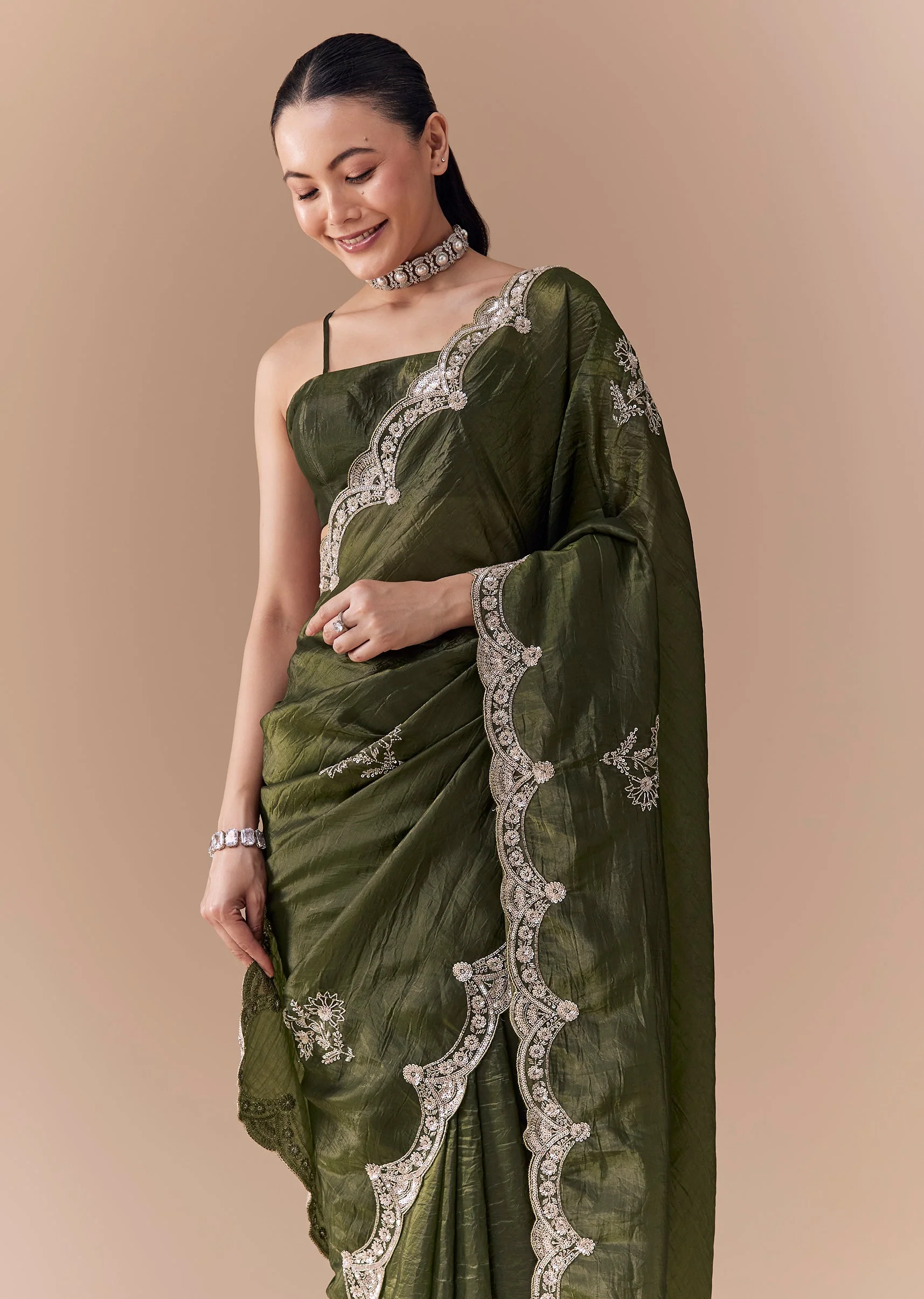 Mehendi Green Crush Tissue Embellished Saree with Blouse Fabric - Image 5
