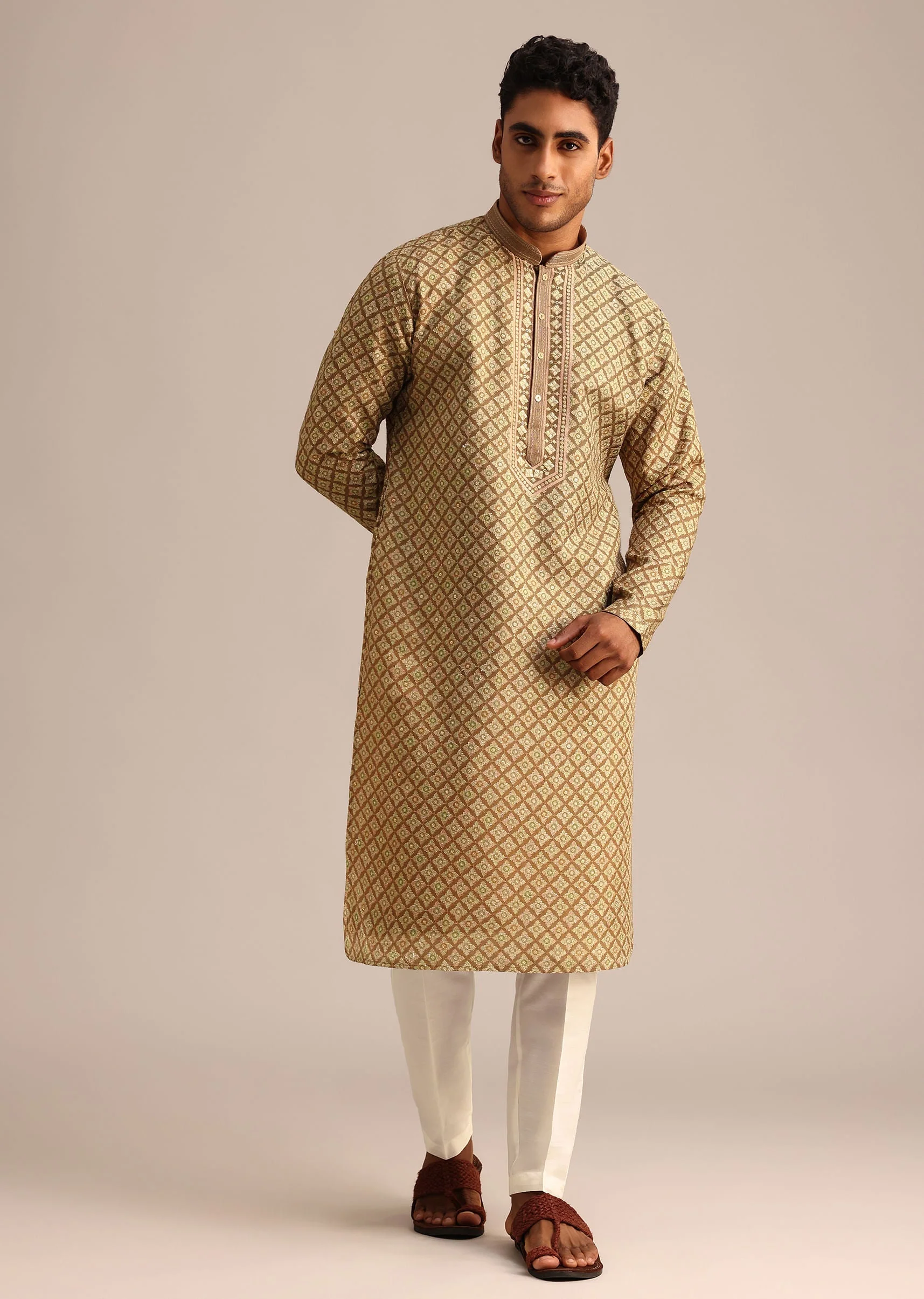 Mehendi Green Georgette Kurta And Pant Set With Printed Detail