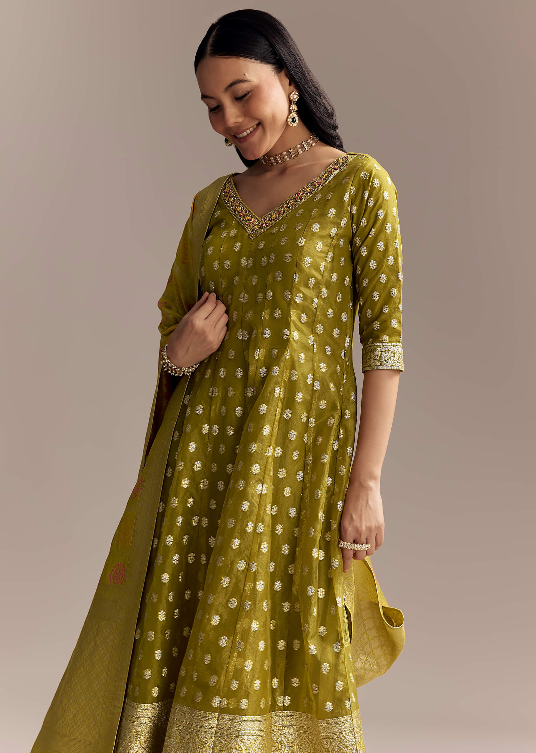 Mehendi Green Jacquard Anarkali Suit With Woven Brocade Dupatta - Image 4