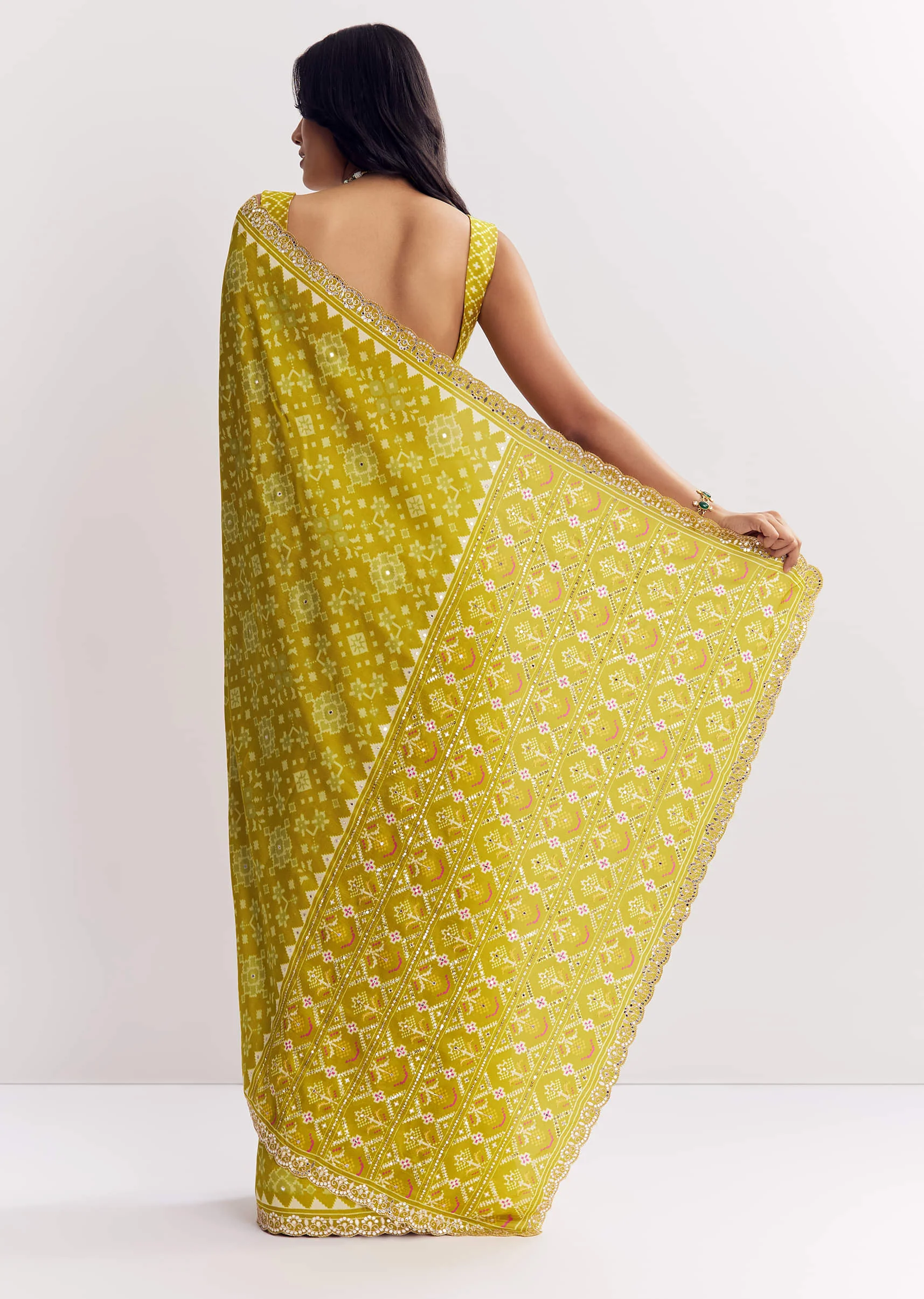 Mehendi Green Muslin Ajrakh Printed Saree With Gota And Mirror Work - Image 4