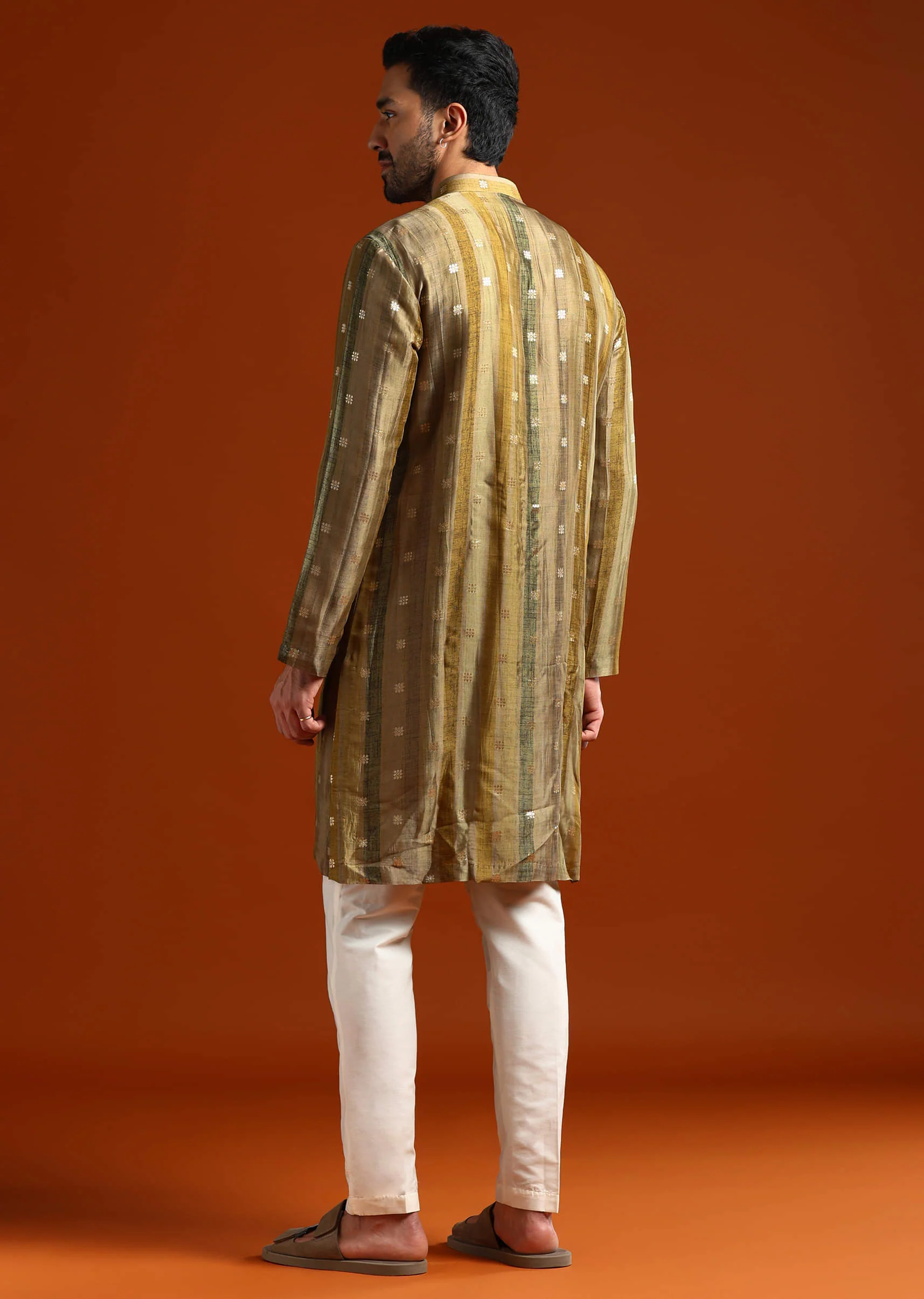 Mehendi Green Silk Kurta Set For Men With Zari Embroidery - Image 5