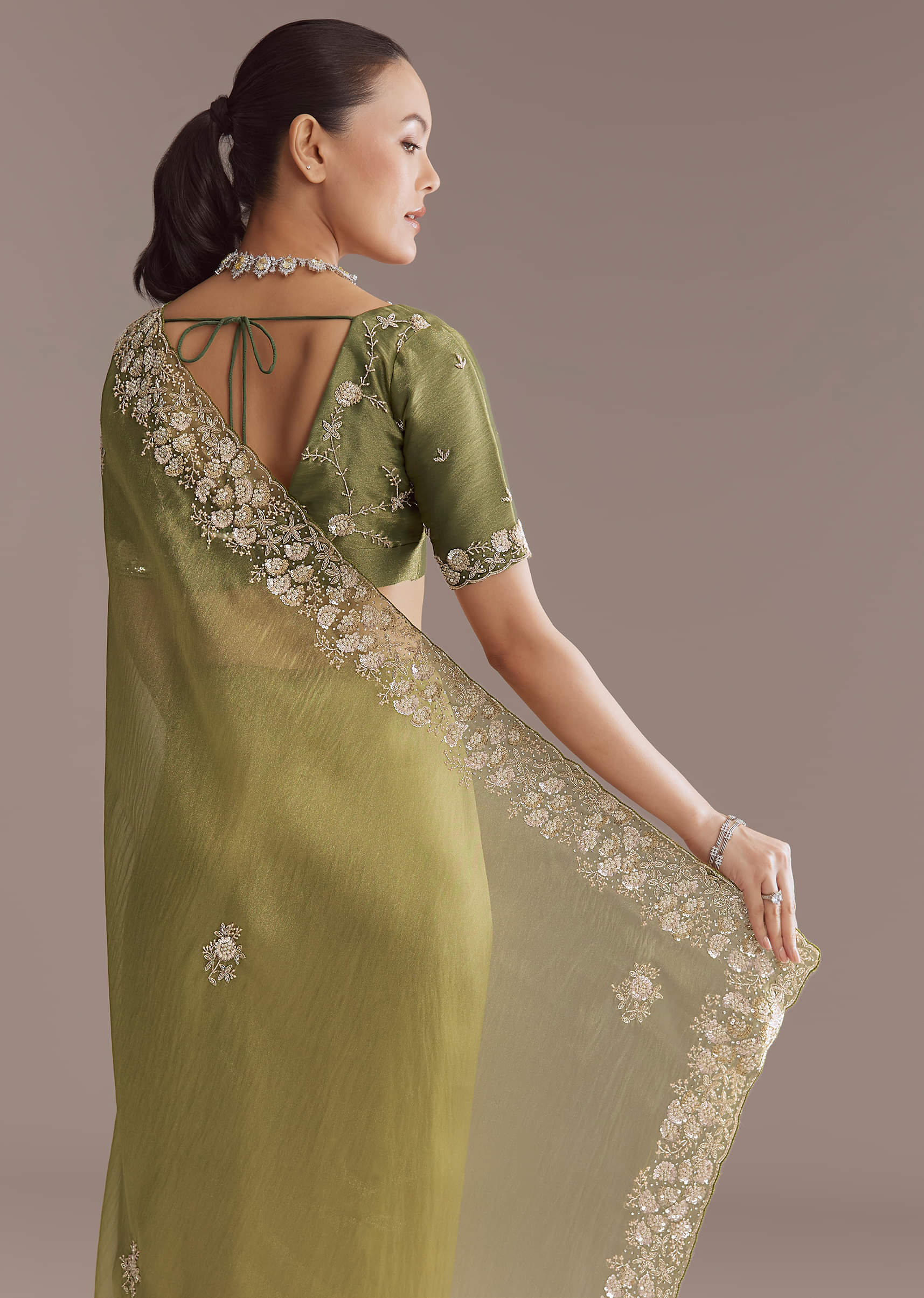 Mehendi Green Tissue Saree With Heavy Floral Embroidery - Image 5