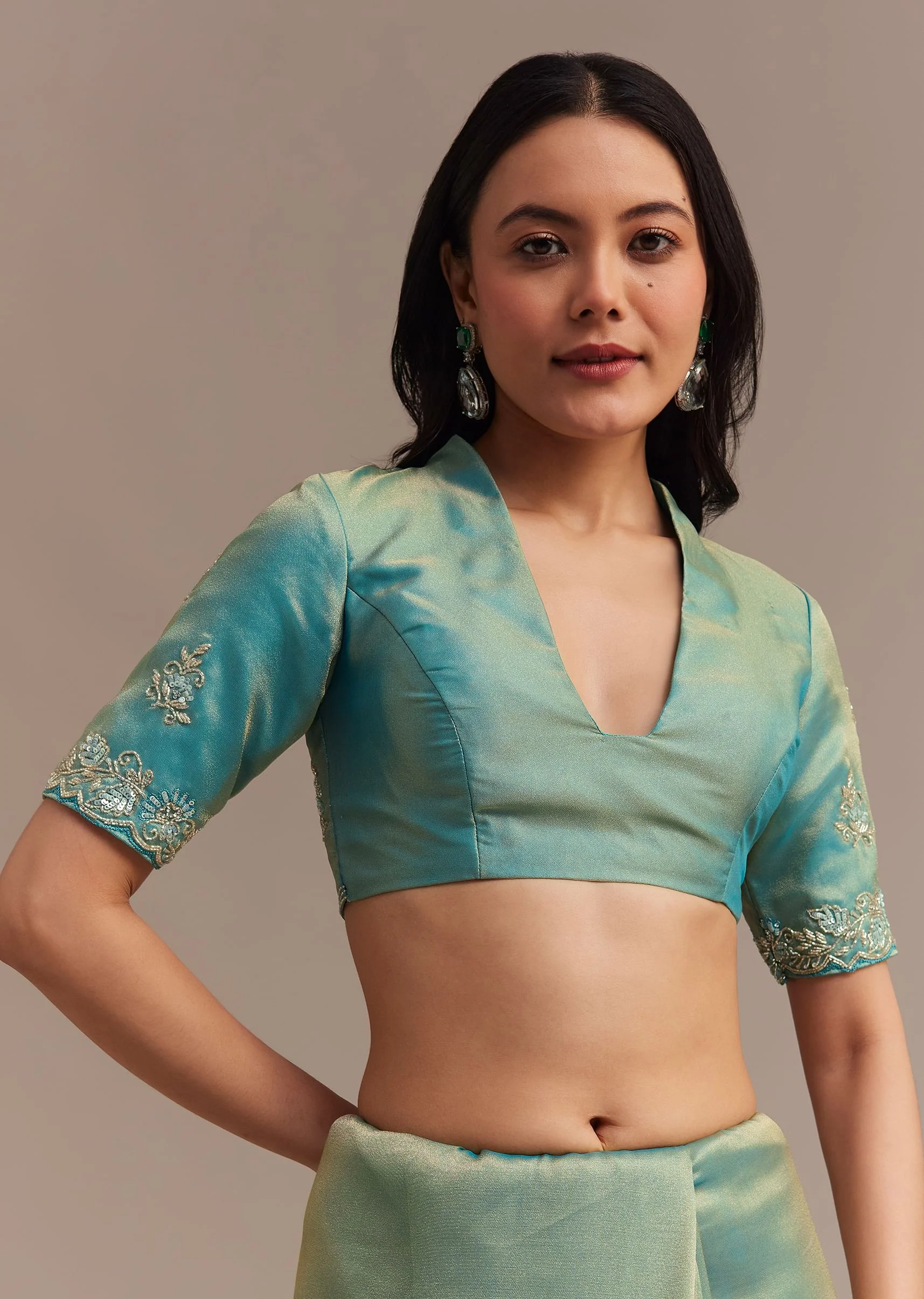Metallic Sea Green Tissue Organza Saree With Embroidered Border - Image 7