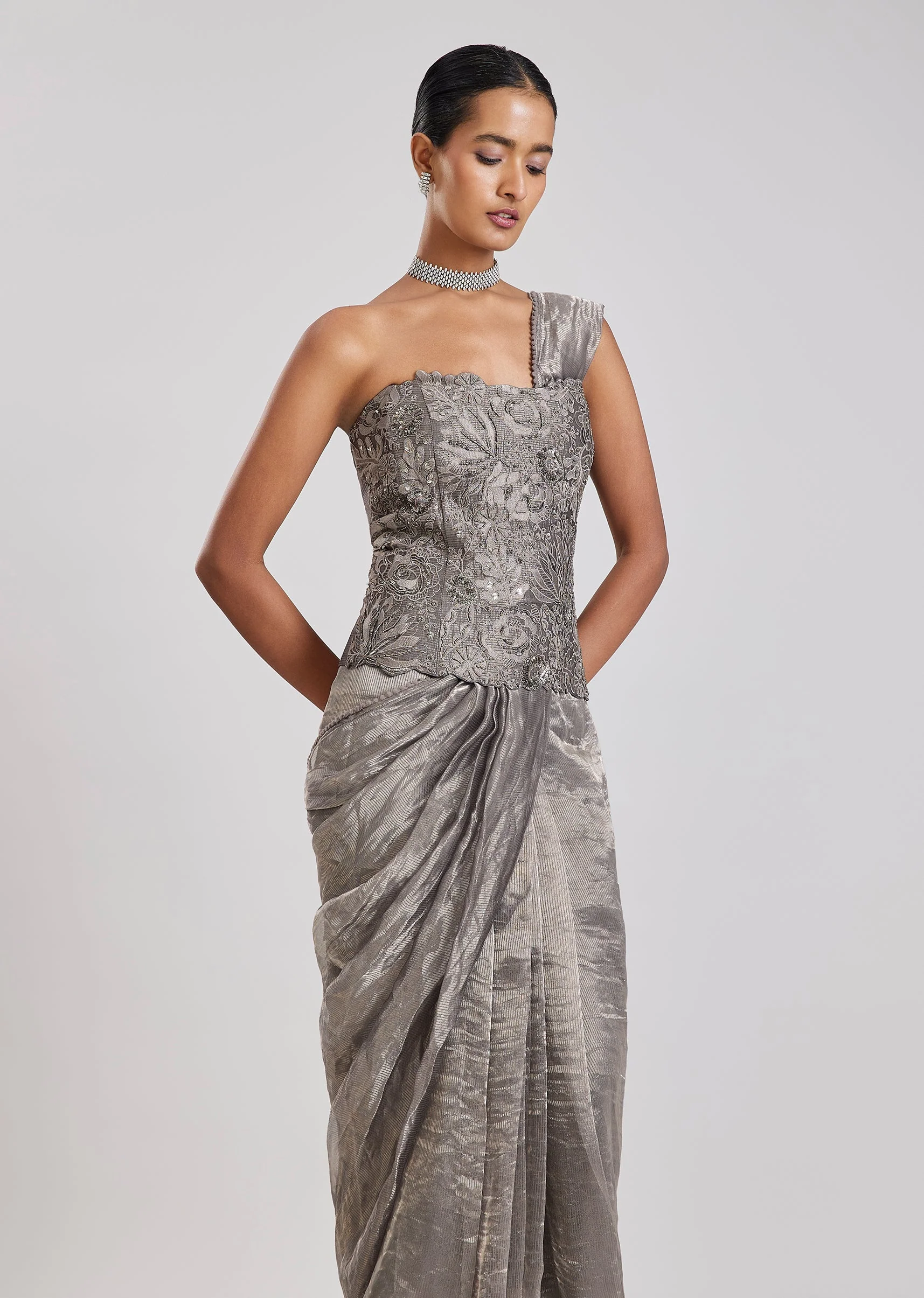 Modern Grey Duo – Indo Western Saree For Her And Kurta Set For Him - Image 2