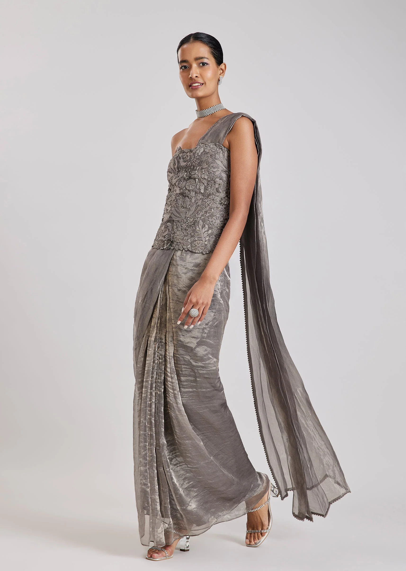 Modern Grey Duo – Indo Western Saree For Her And Kurta Set For Him - Image 3