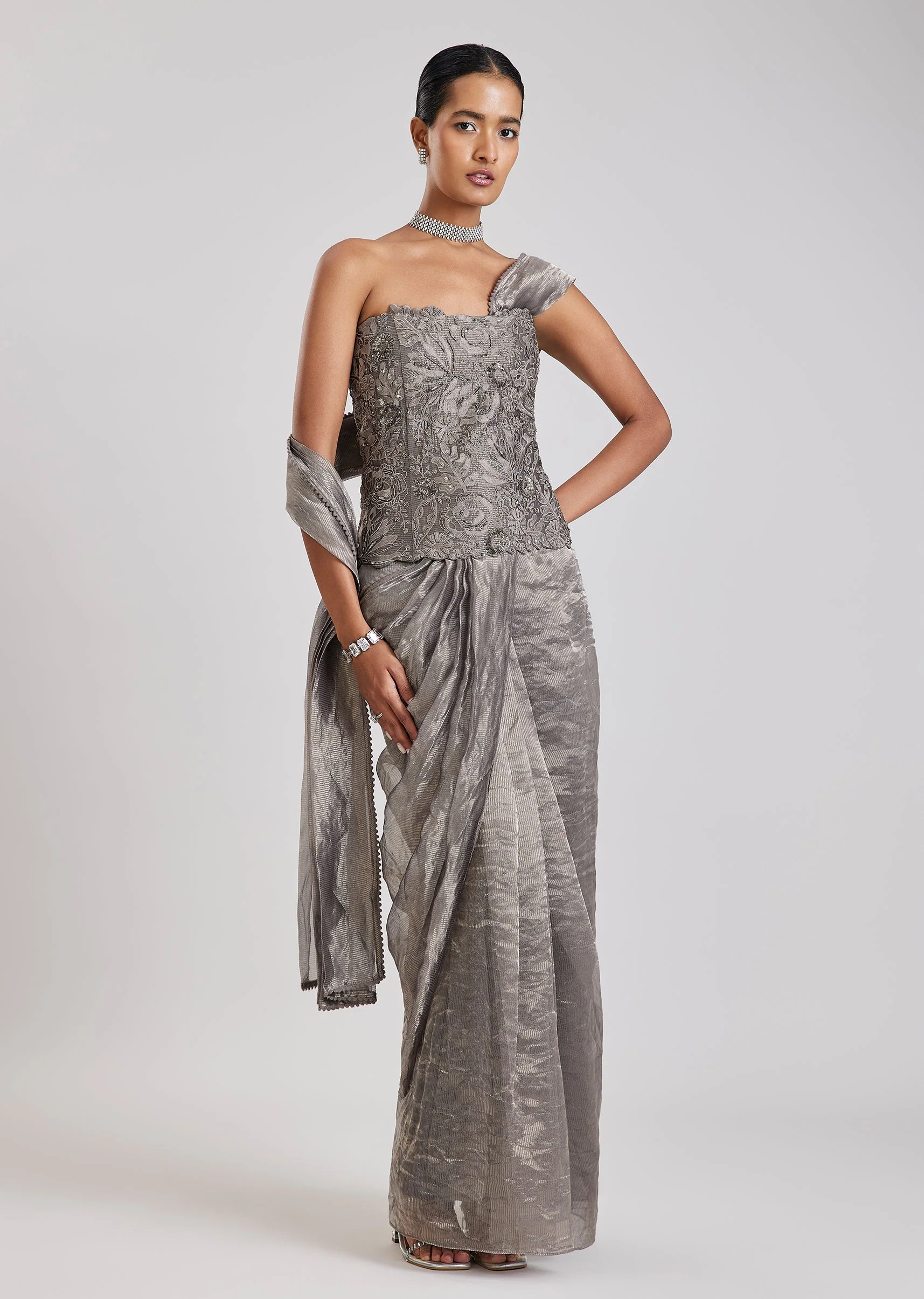 Modern Grey Duo – Indo Western Saree For Her And Kurta Set For Him - Image 5