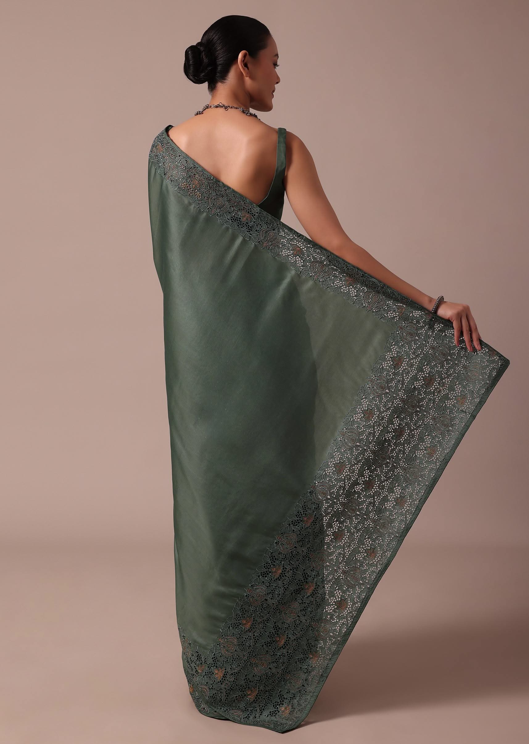 Moss Green Tussar Saree With Unstitched Blouse - Image 4