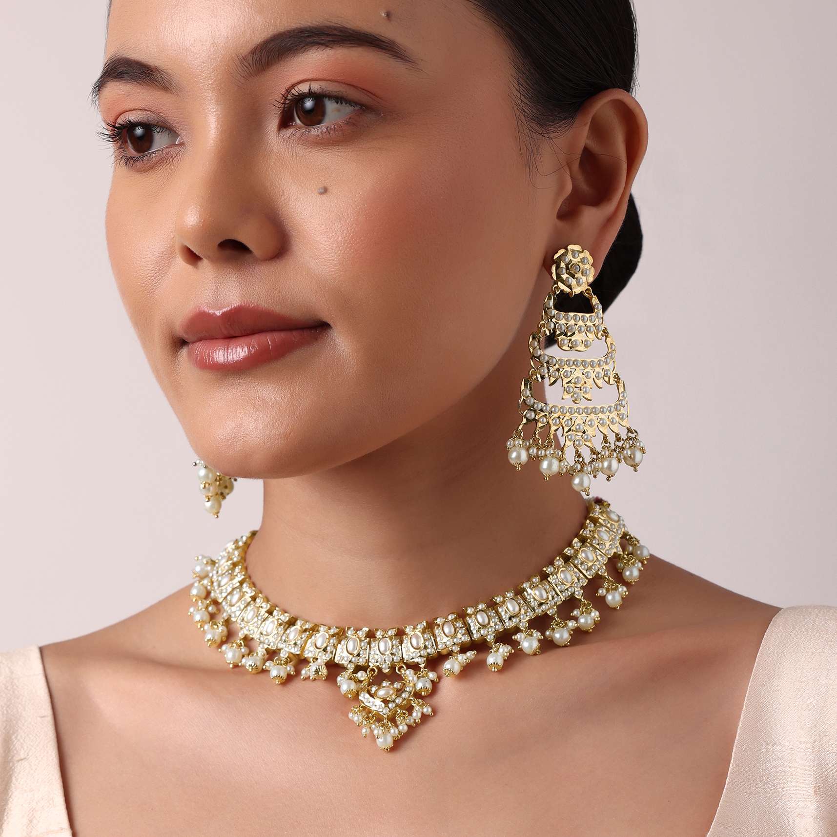 Multi Kundan Choker Set With Tiered Danglers - Image 5