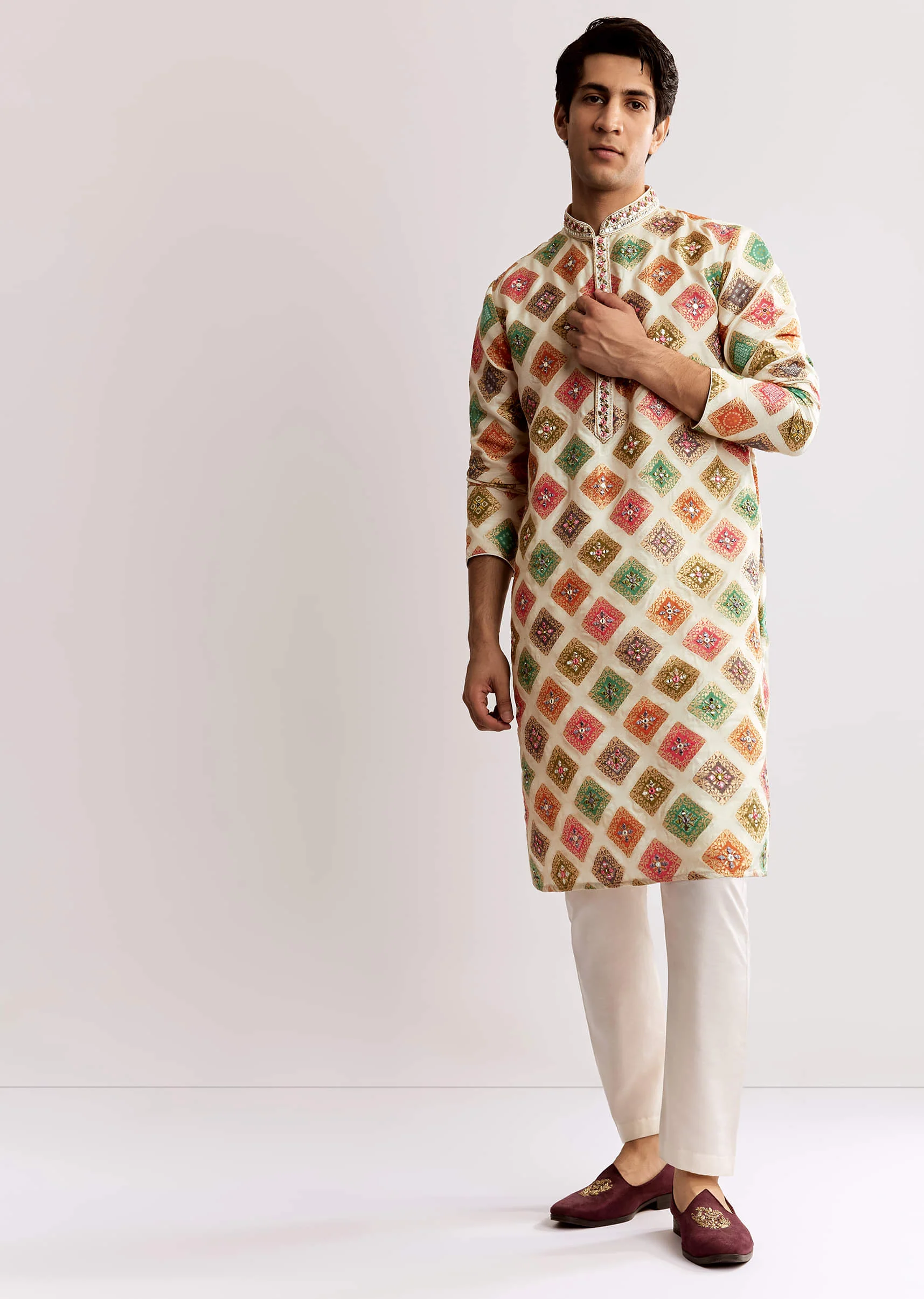 Multi Silk Kurta Set With Geometric Print - Image 2