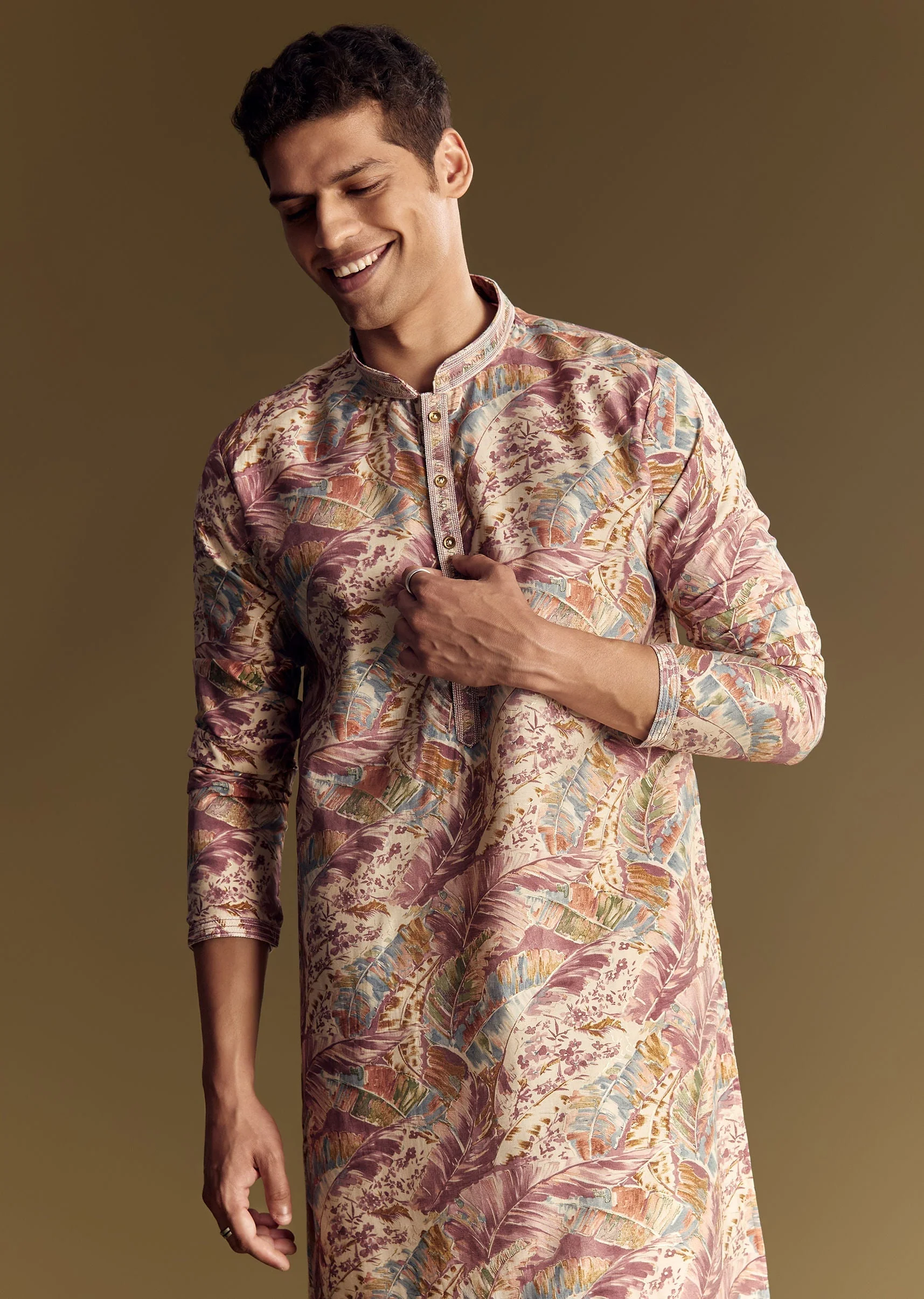 Multi Tone Silk Kurta Set With Floral And Foil Highlights - Image 3