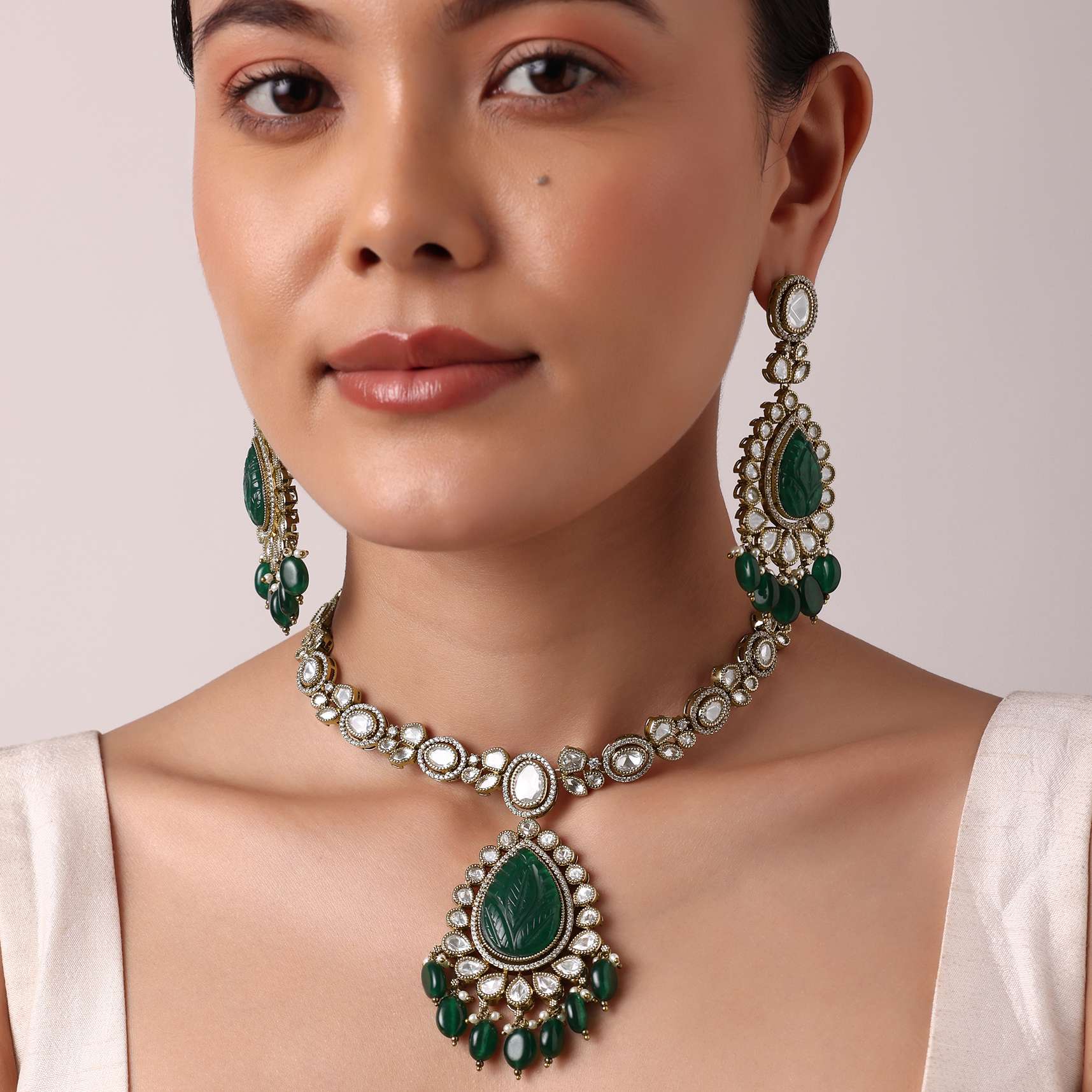 Multicolor Kundan Teardrop Pendant Necklace Set - Image 7