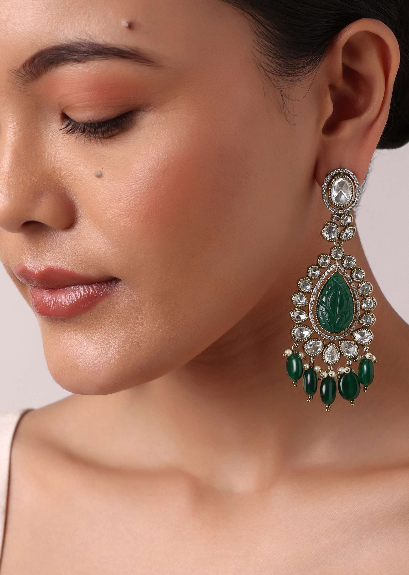 Multicolor Kundan Teardrop Pendant Necklace Set - Image 8
