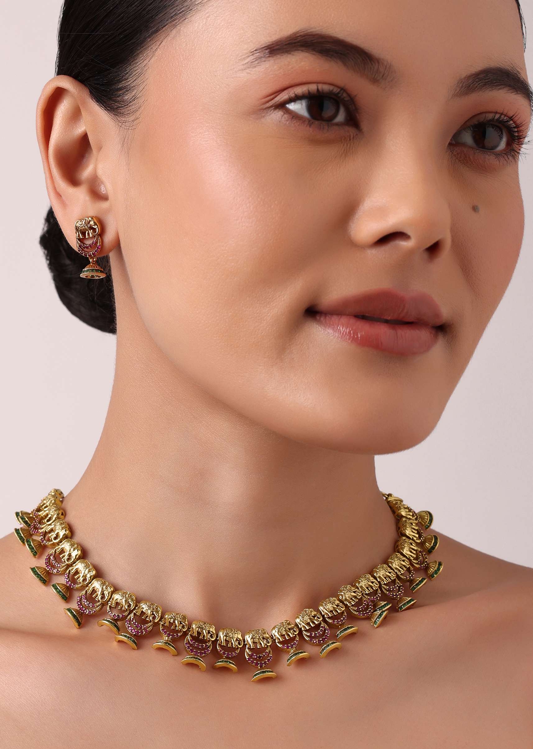 Multicolor Temple Kundan Choker Set - Image 6